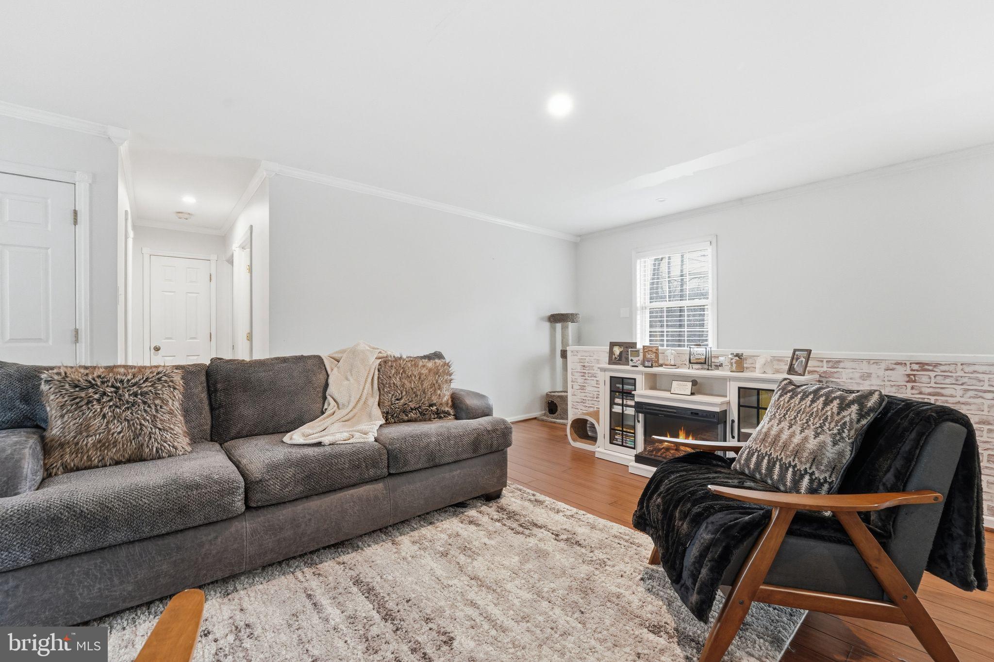 LAKE HOLIDAY ESTATES - Residential