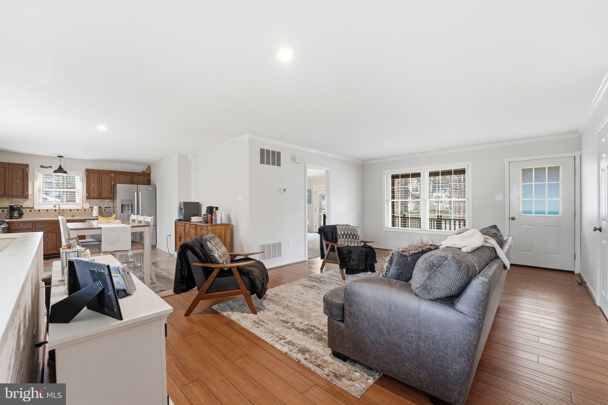 LAKE HOLIDAY ESTATES - Residential