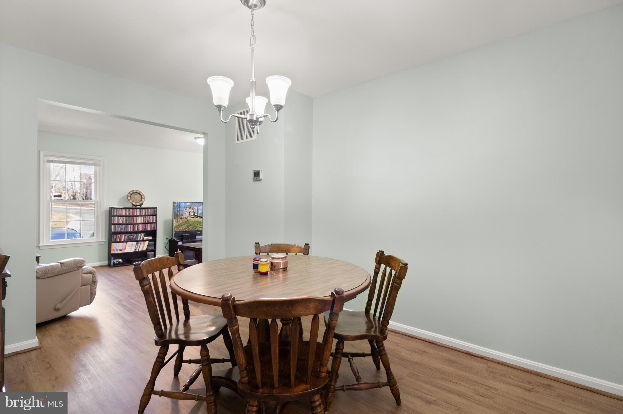 SPRING WOODS - Residential