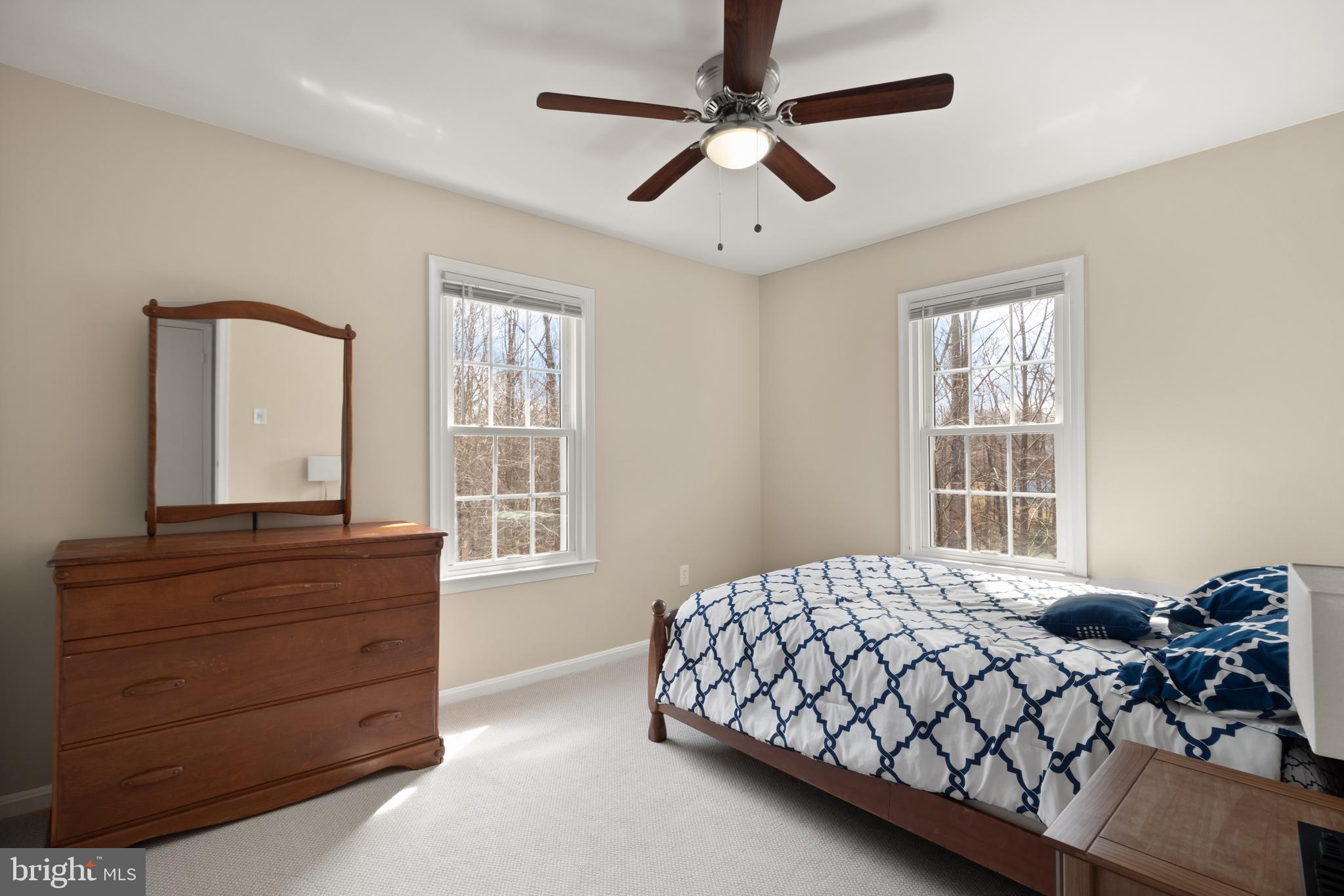 SPRING WOODS - Residential