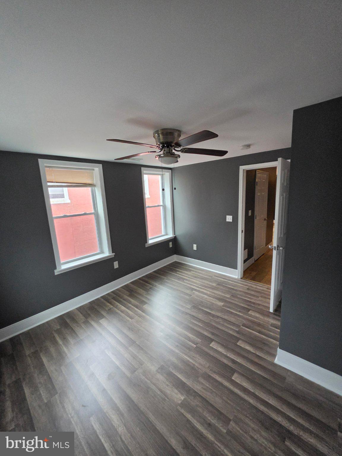 1420 N LUZERNE