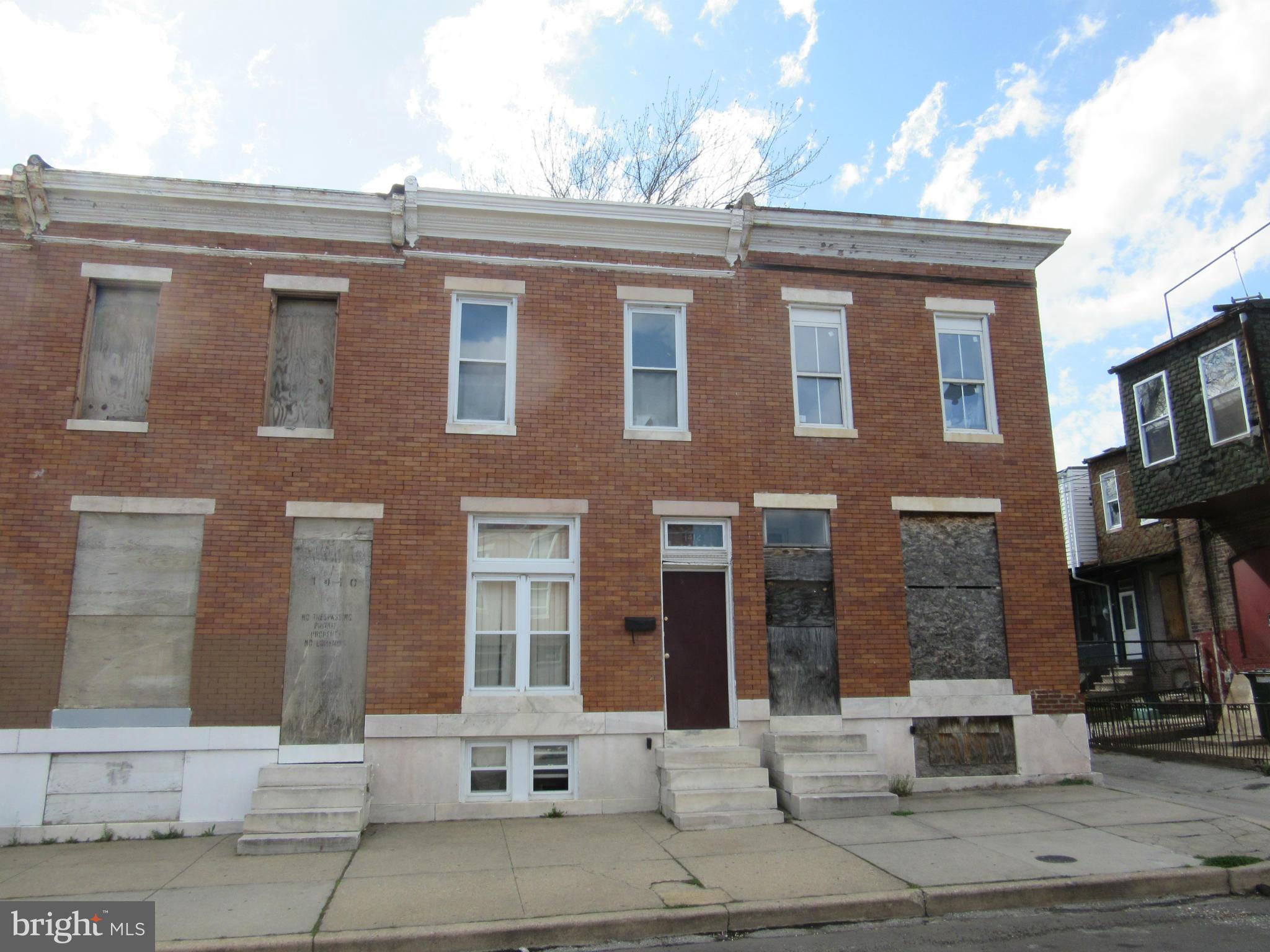 Listed at $22,900. 2 Story Townhome in Broadway East. Property is Rented $489/Month. 3BR/1BA. Financing Available.