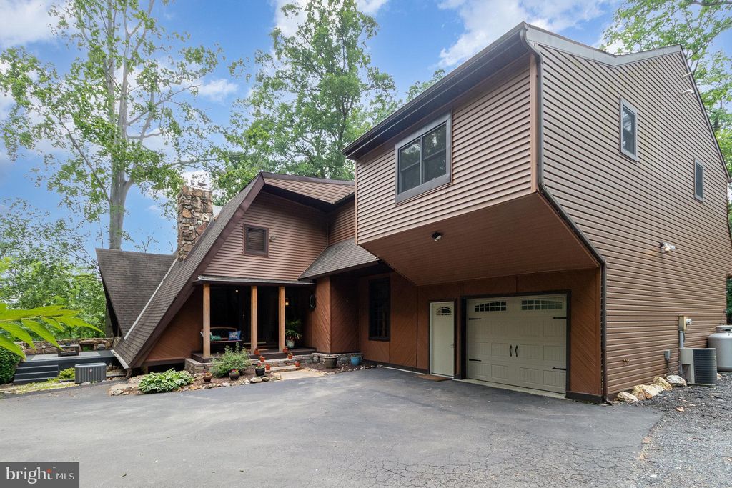 Photo of 310 Indian Head Road, COLUMBIA, PA 17512 (MLS # PALA2071000)