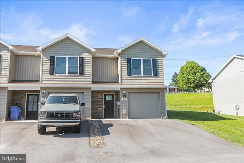 Photo of 8820 Hillside Way, WAYNESBORO, PA 17268 (MLS # PAFL2034960)