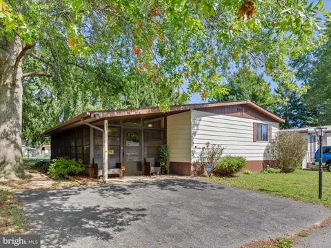 331 Jean Bradley Circle Unit 317, Frederica, DE MLS: DEKT2040472