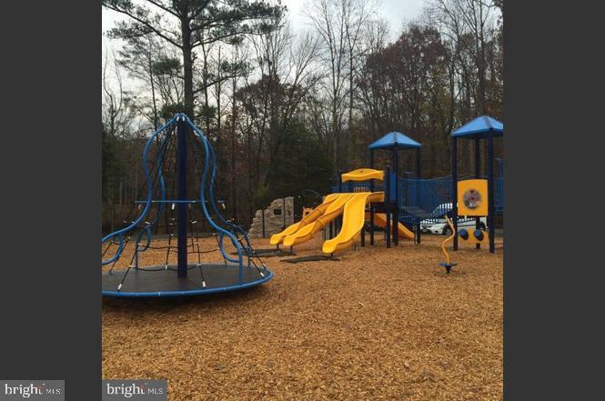 LAKE LAND OR - Residential