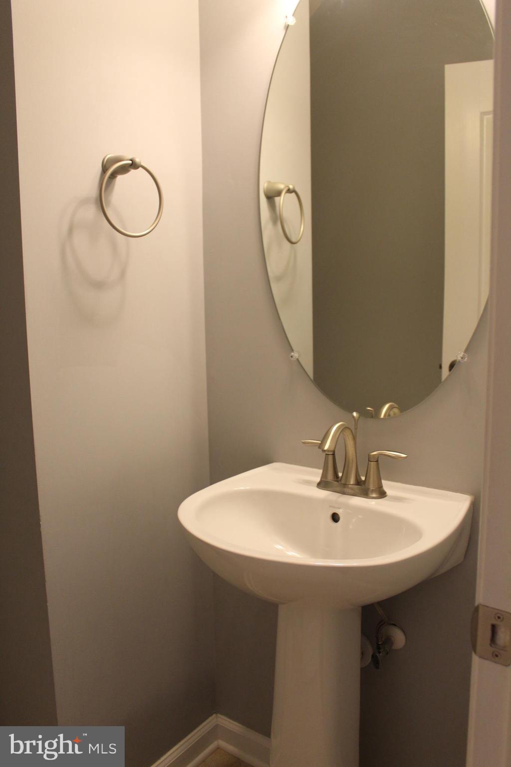 DANE RIDGE CONDO - Residential Lease