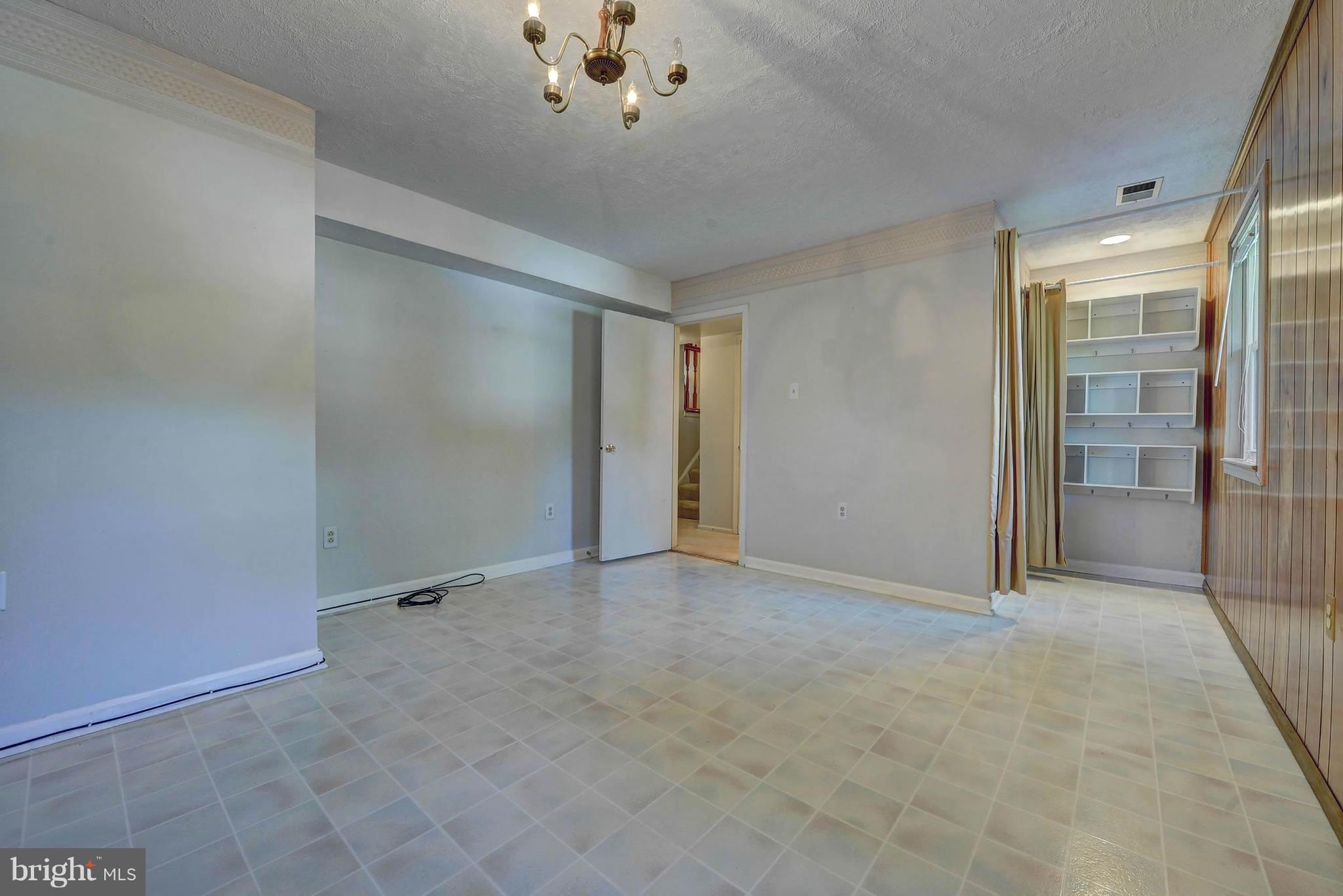 PLEASANT HILL - Residential