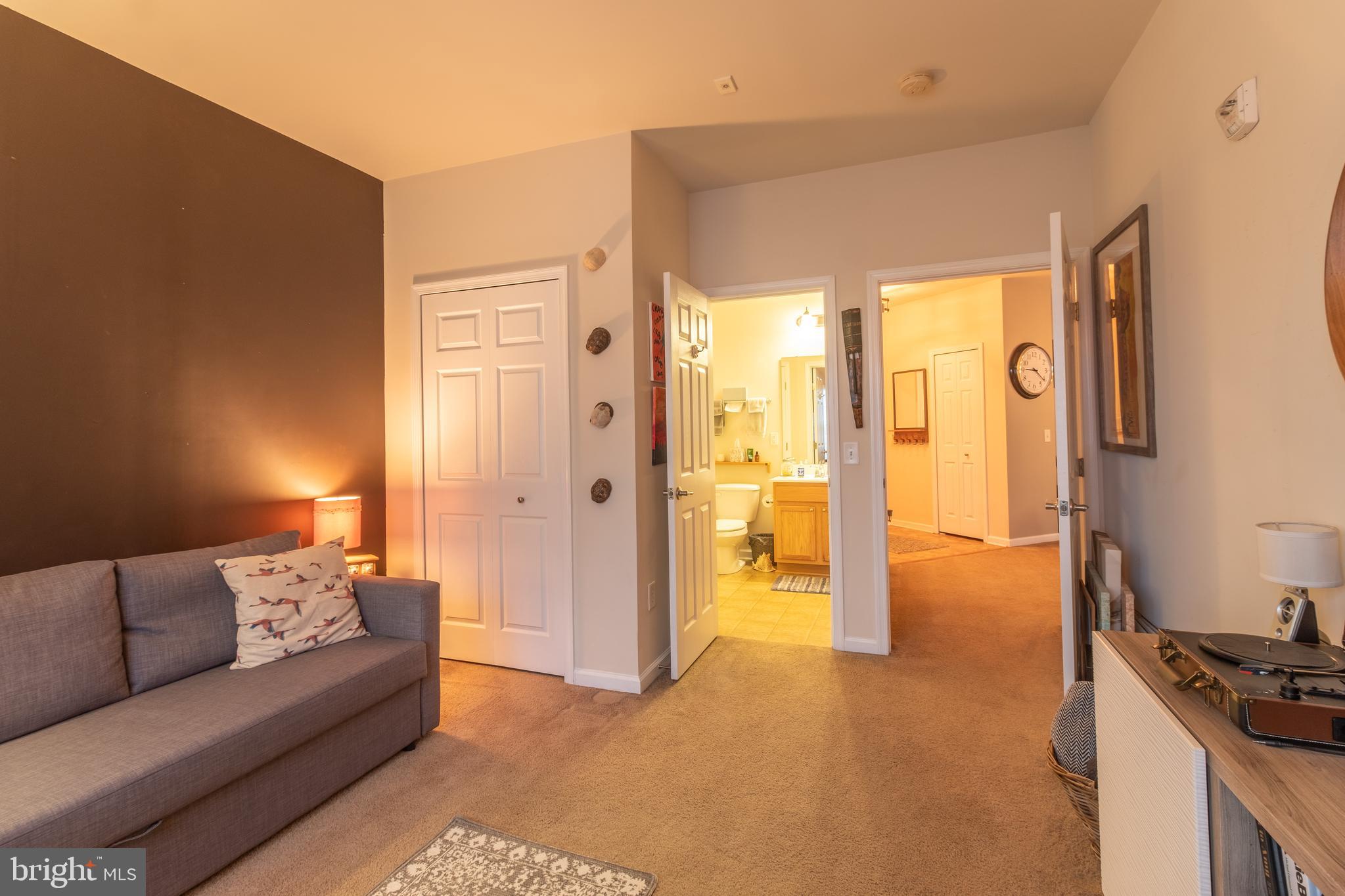 STONEY RUN - Residential Lease