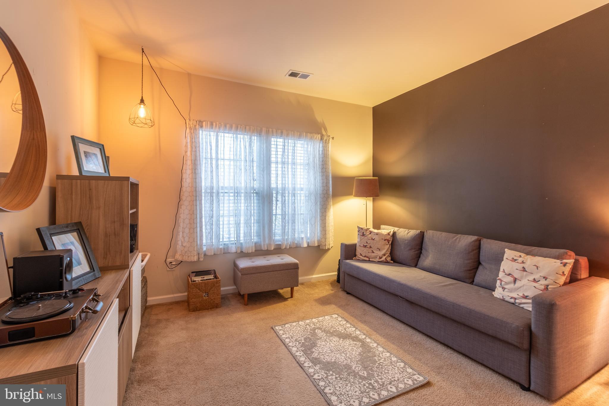 STONEY RUN - Residential Lease