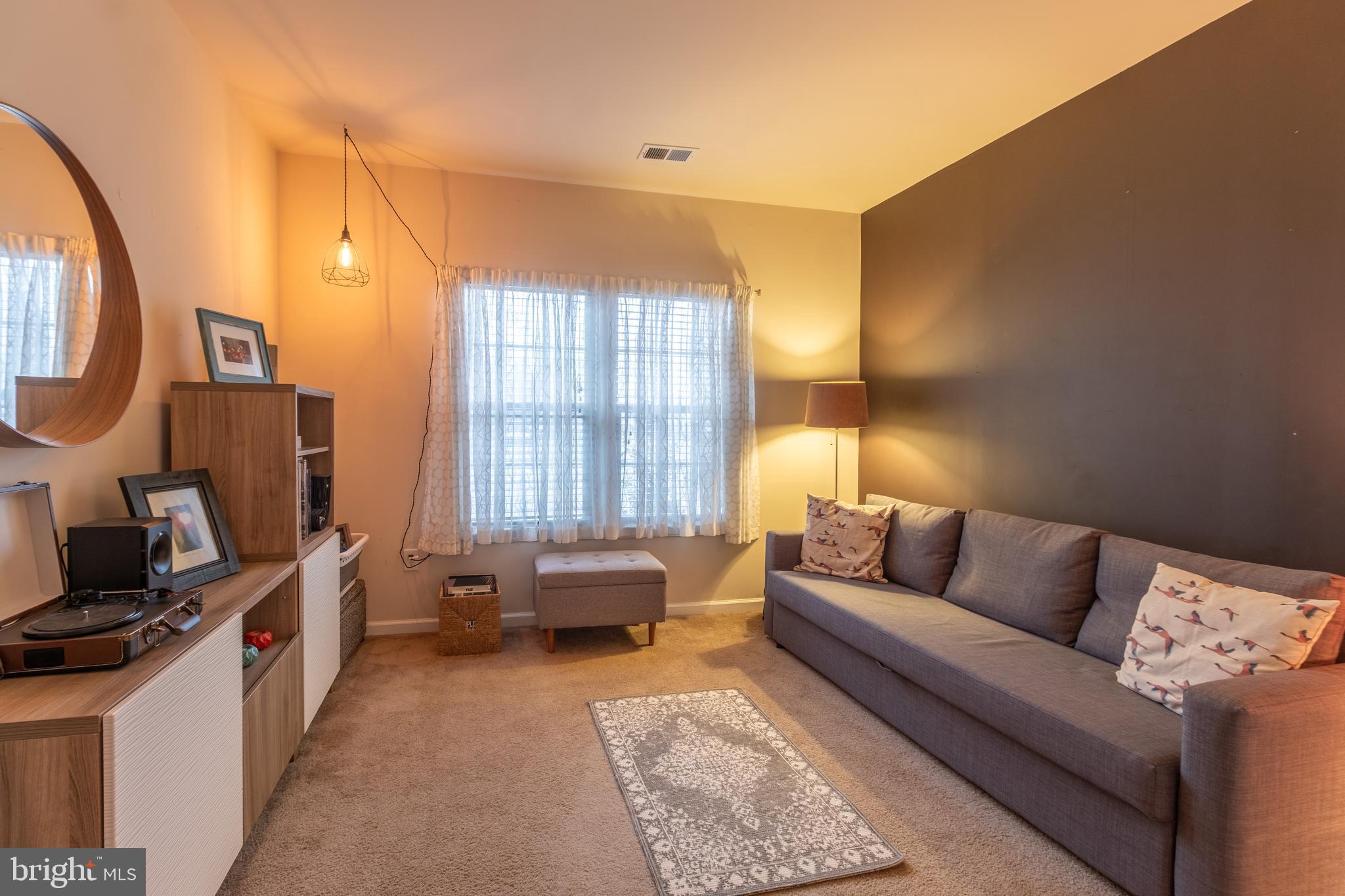 STONEY RUN - Residential Lease