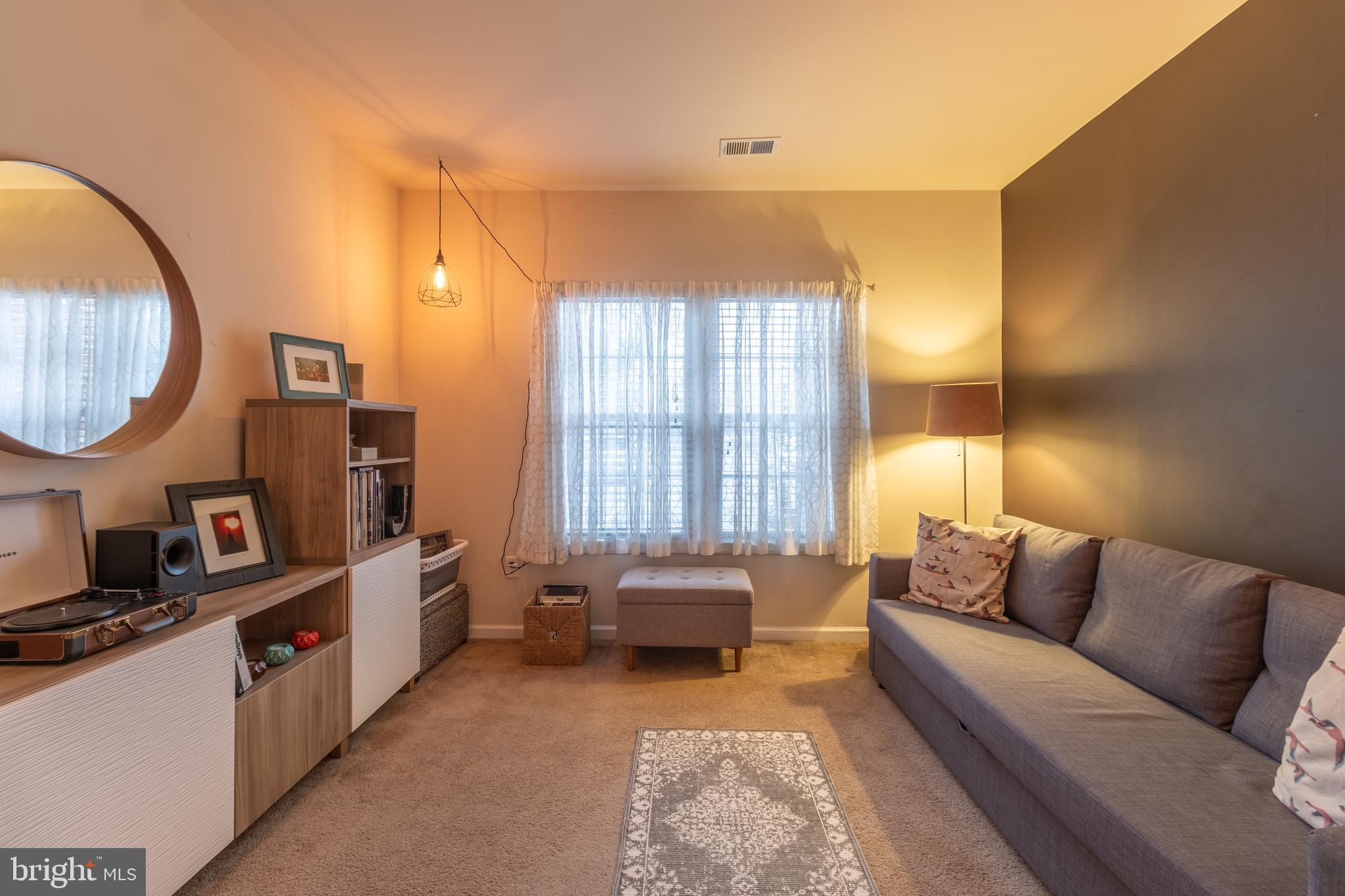 STONEY RUN - Residential Lease