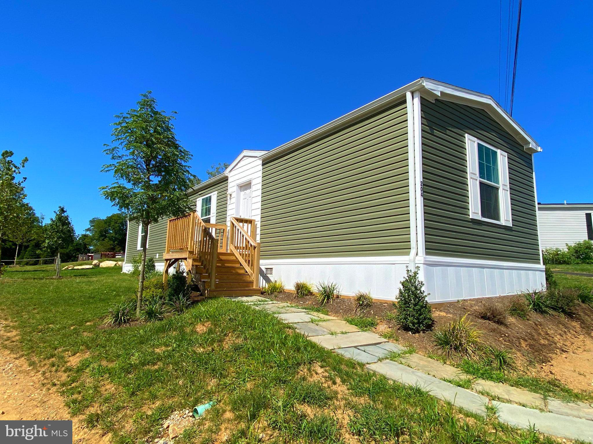 204 GUNNER LANE