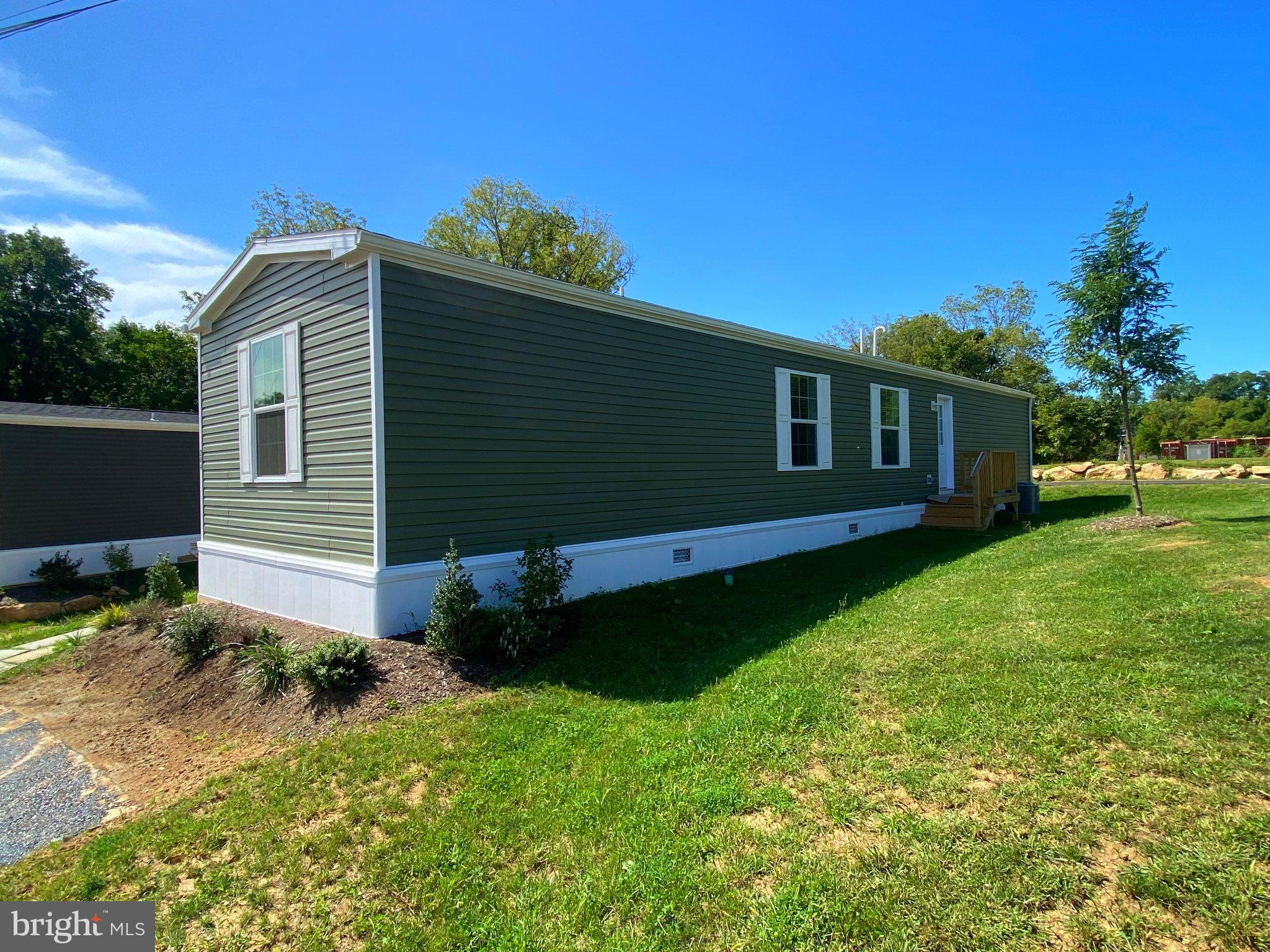 204 GUNNER LANE