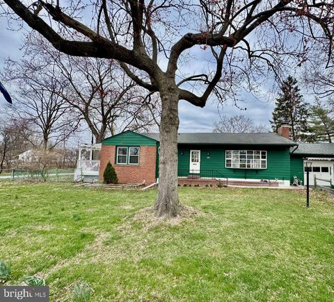 114 2ND AVENUE N GLEN BURNIE MD 21061