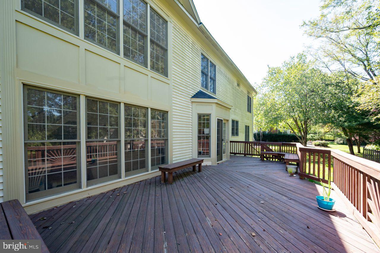 PT ROCKVILLE OUT RES 3 - Residential