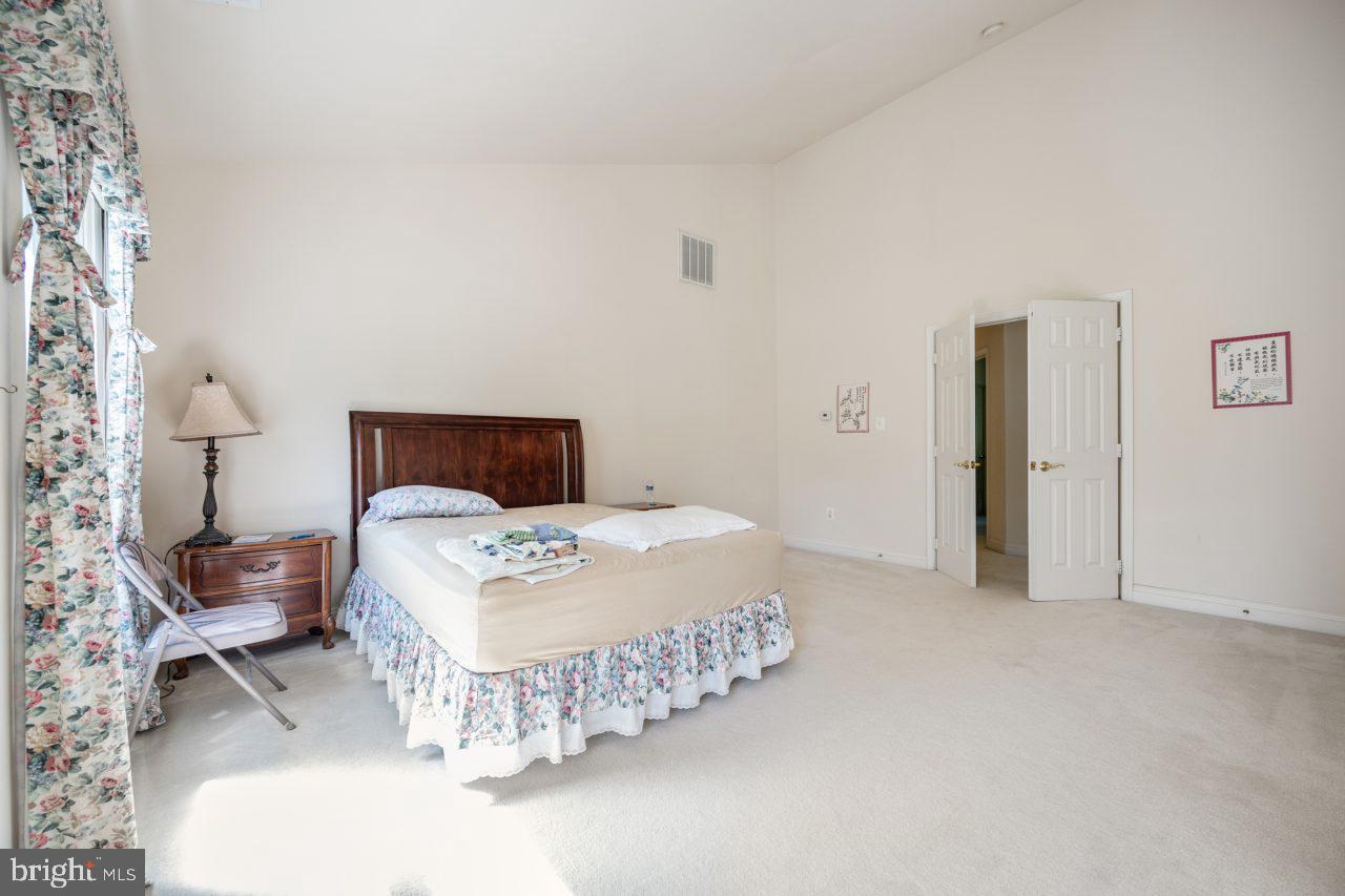 PT ROCKVILLE OUT RES 3 - Residential