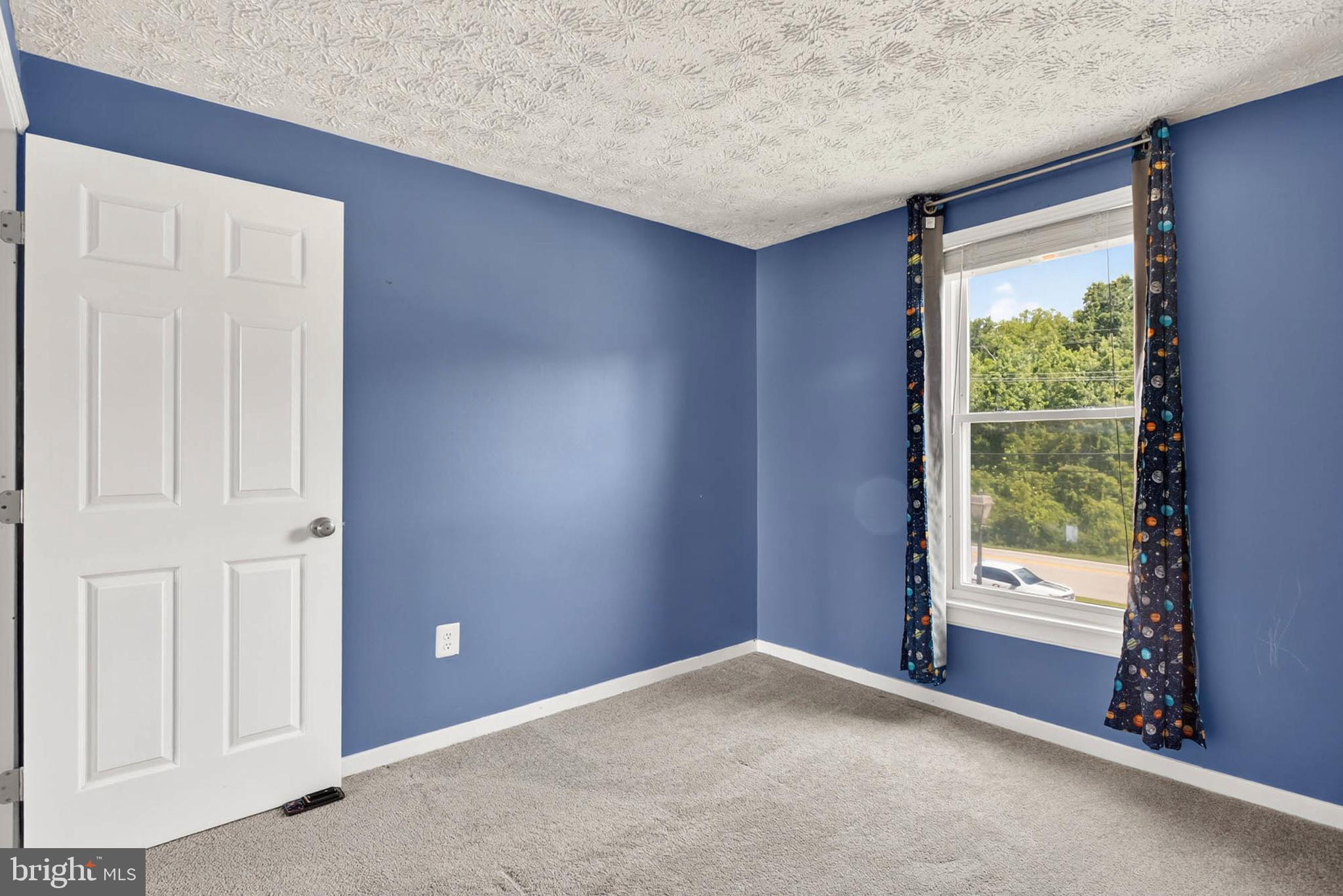 CARROLLWOOD MANOR - Residential