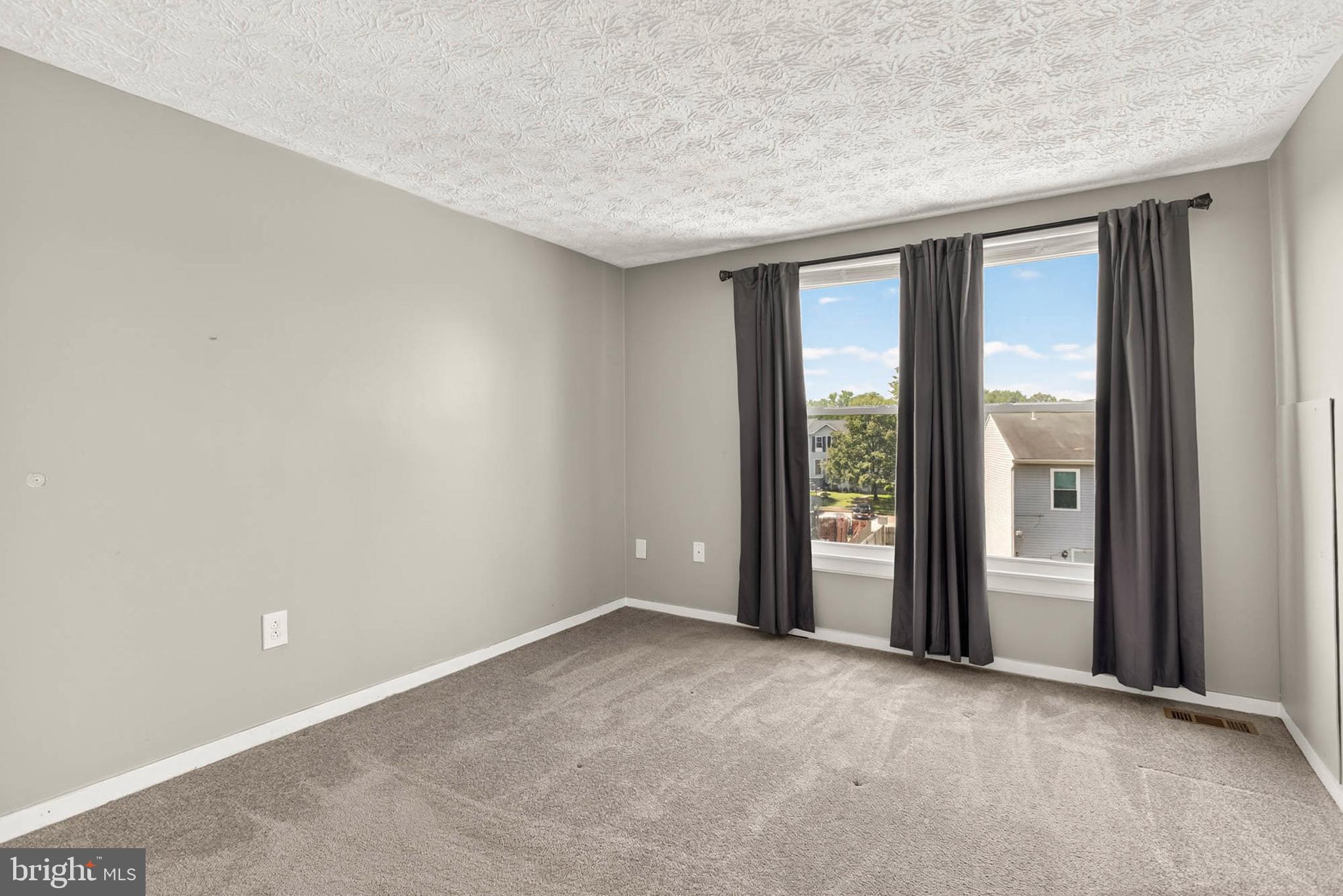 CARROLLWOOD MANOR - Residential