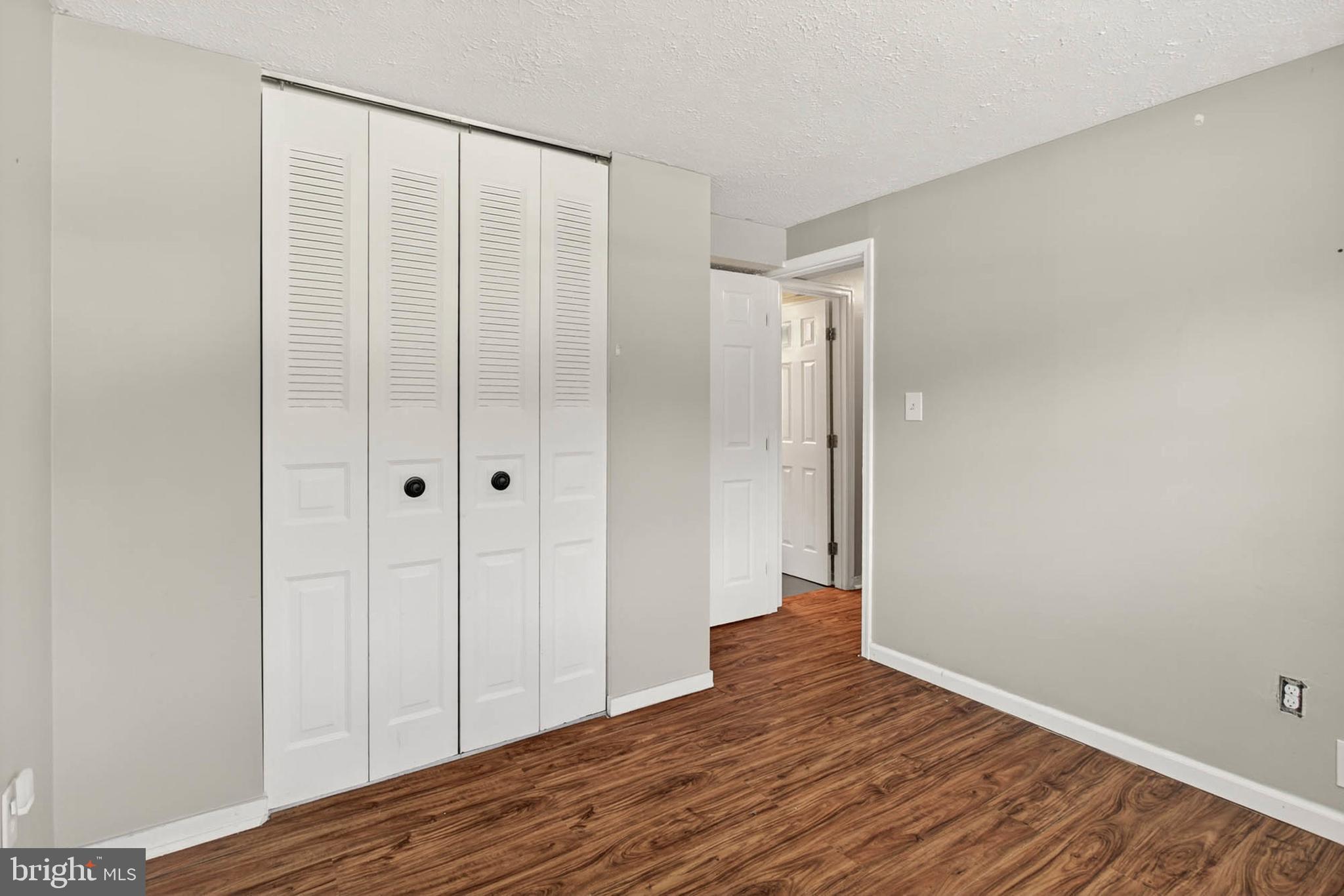 CARROLLWOOD MANOR - Residential