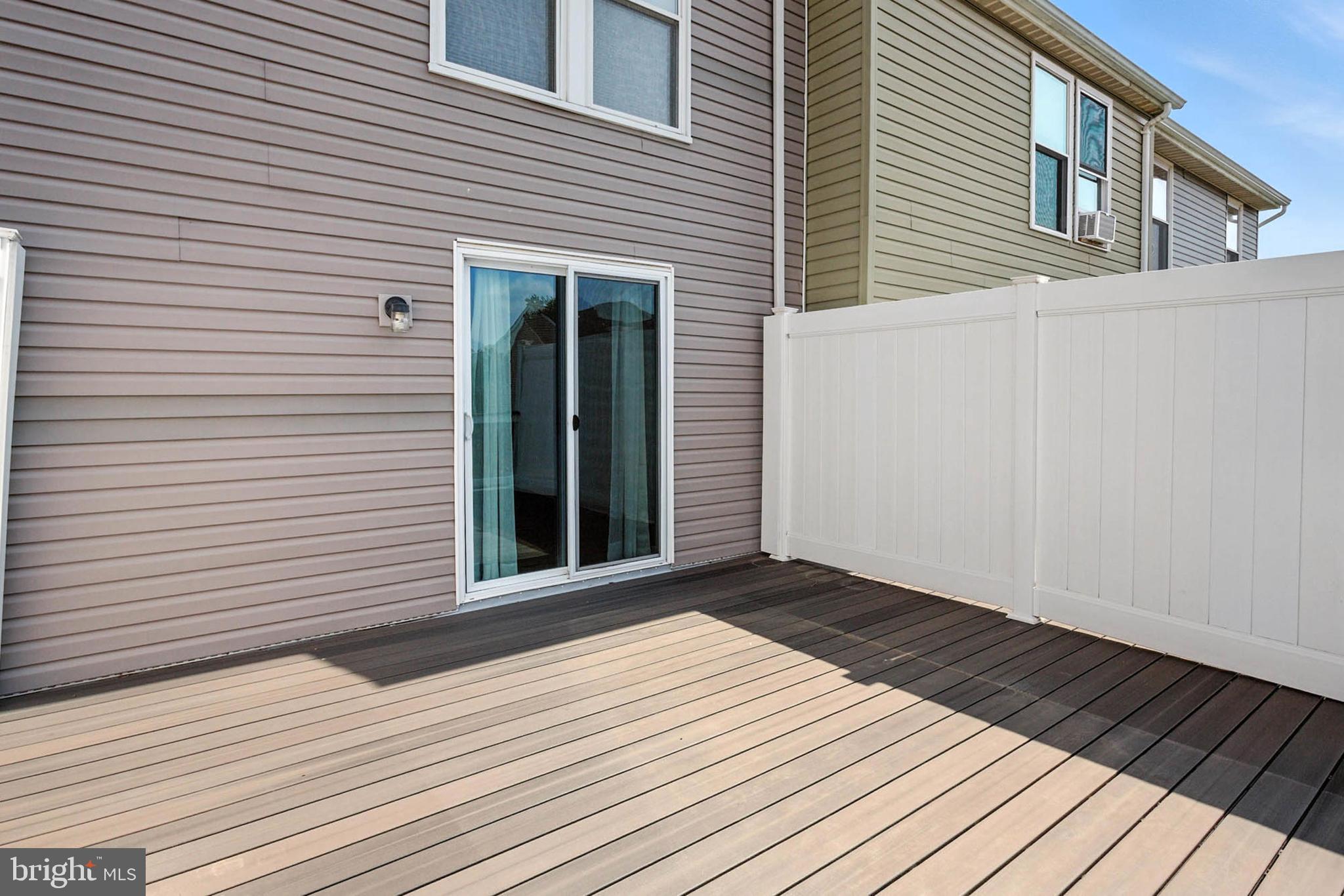 CARROLLWOOD MANOR - Residential