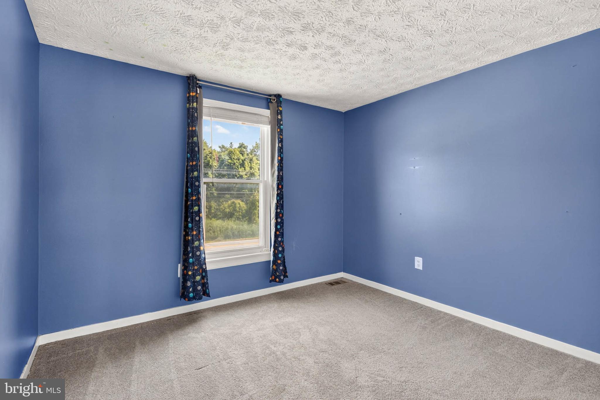 CARROLLWOOD MANOR - Residential