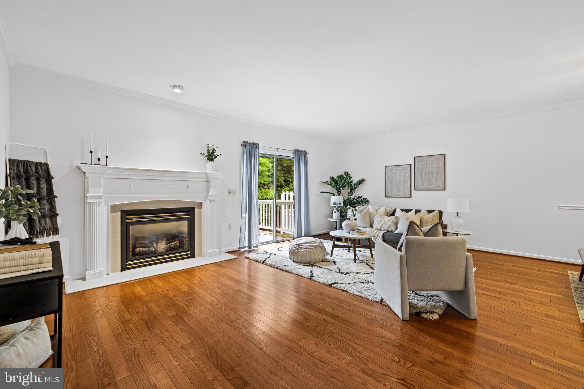 ASHLAND/HUNT VALLEY - Residential Lease