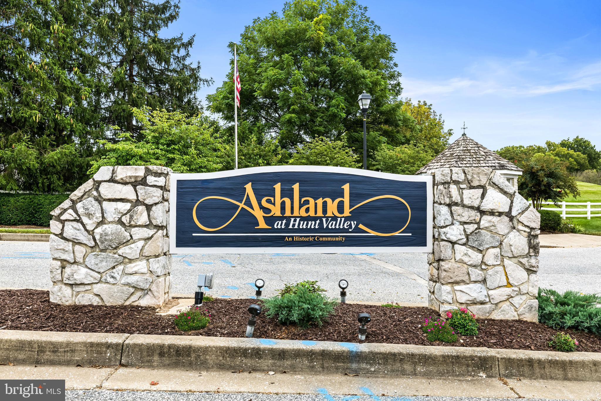 ASHLAND/HUNT VALLEY - Residential Lease