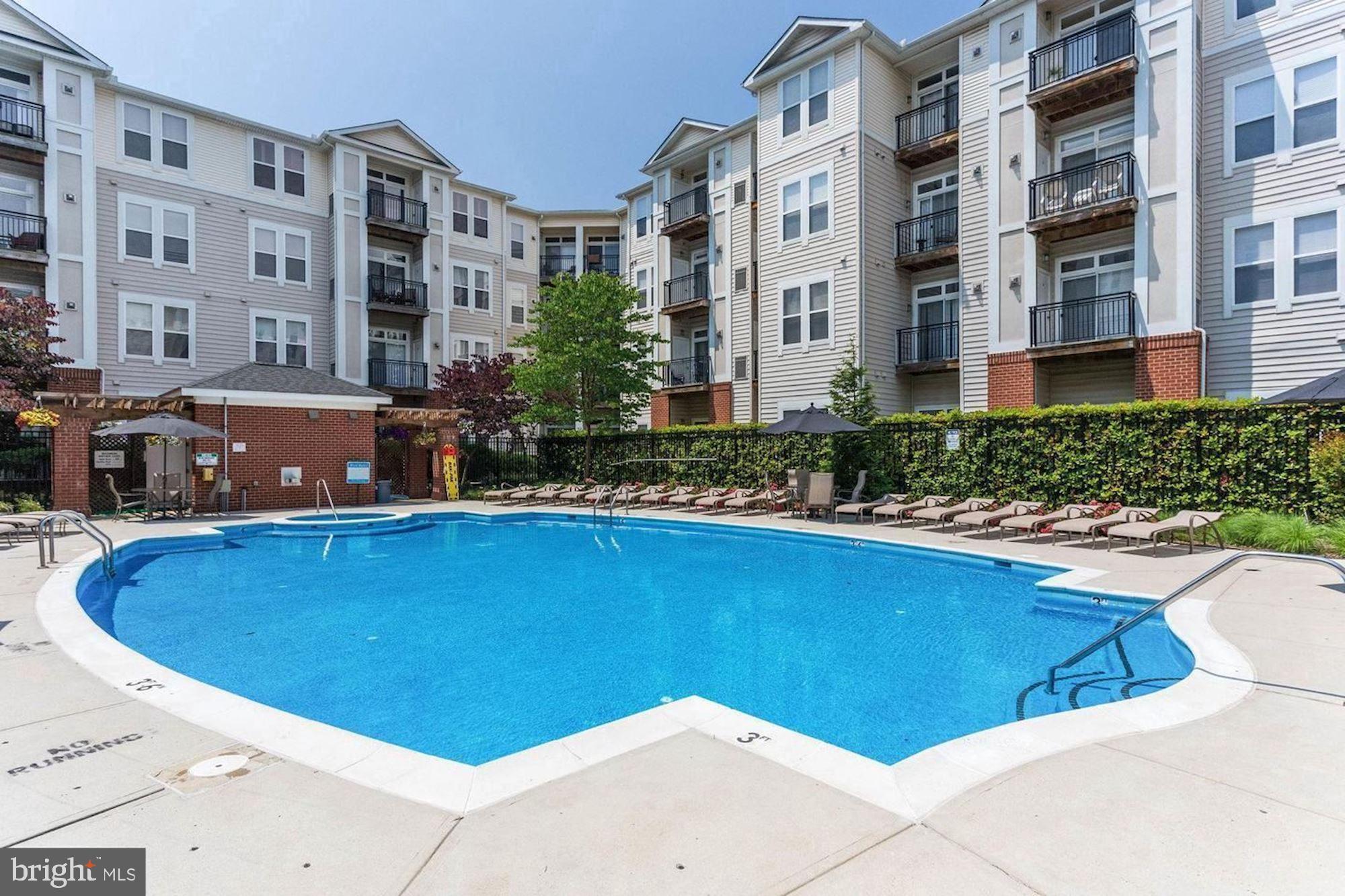 HALSTEAD AT THE METRO - Residential