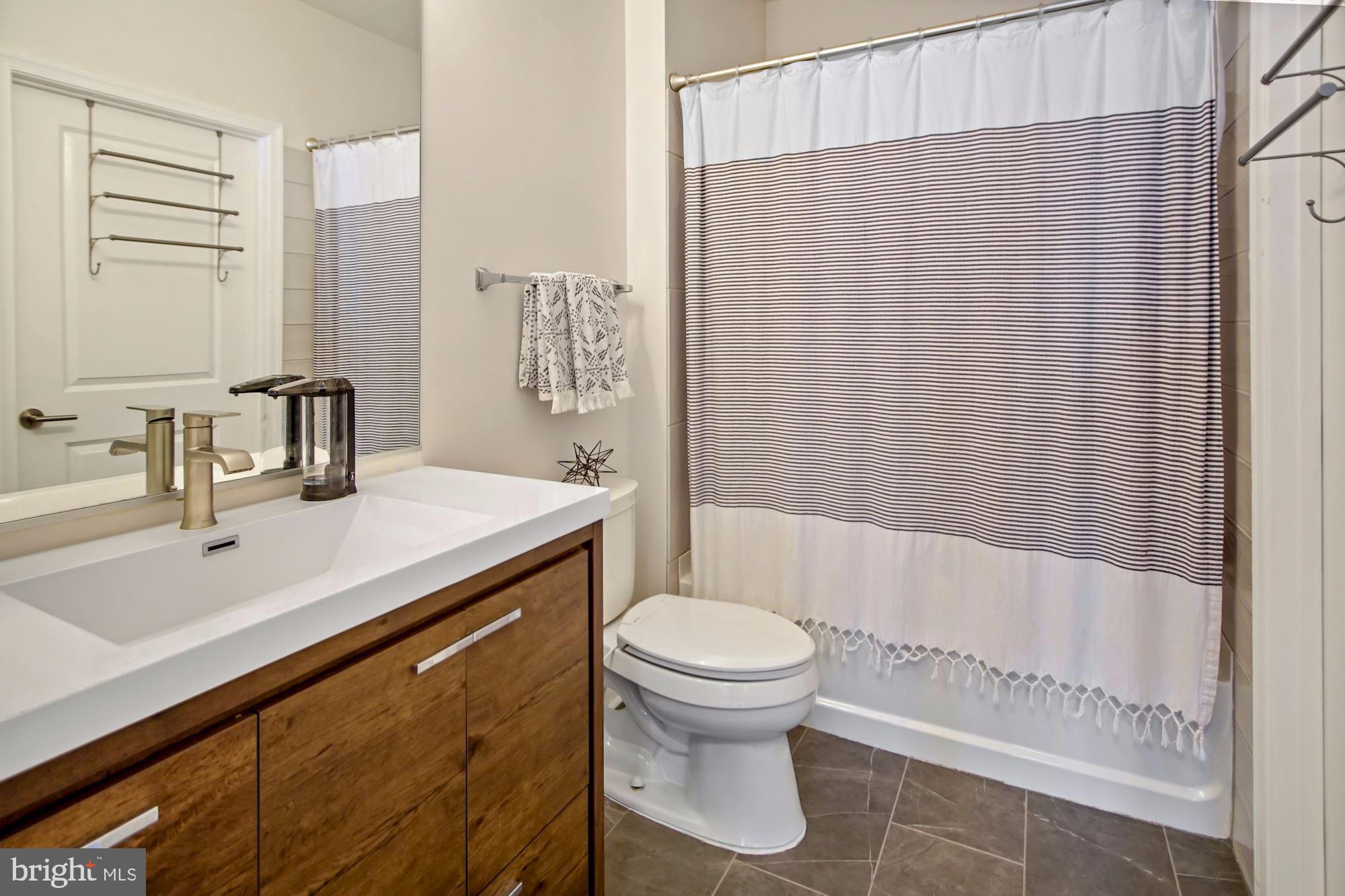 HALSTEAD AT THE METRO - Residential