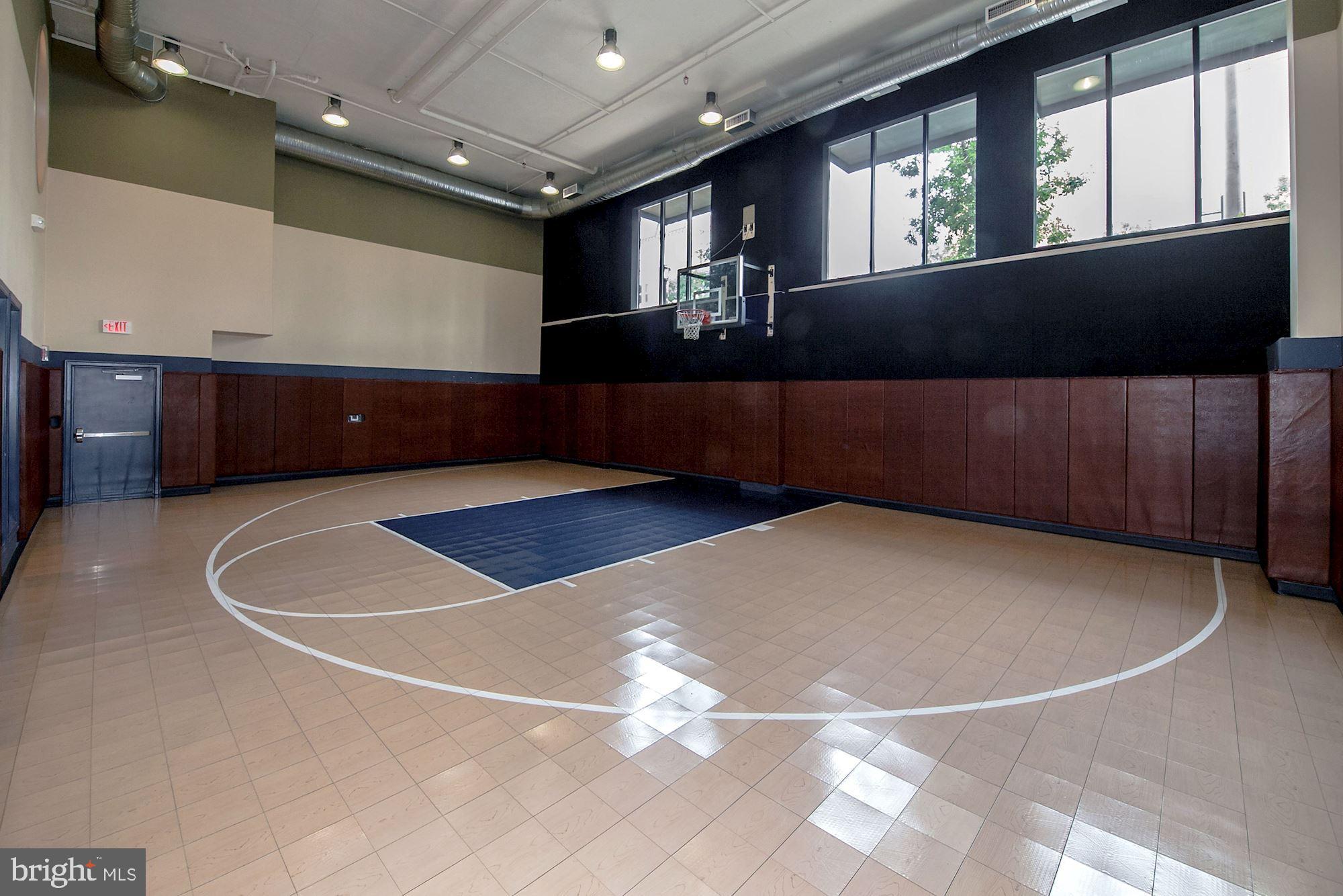 HALSTEAD AT THE METRO - Residential