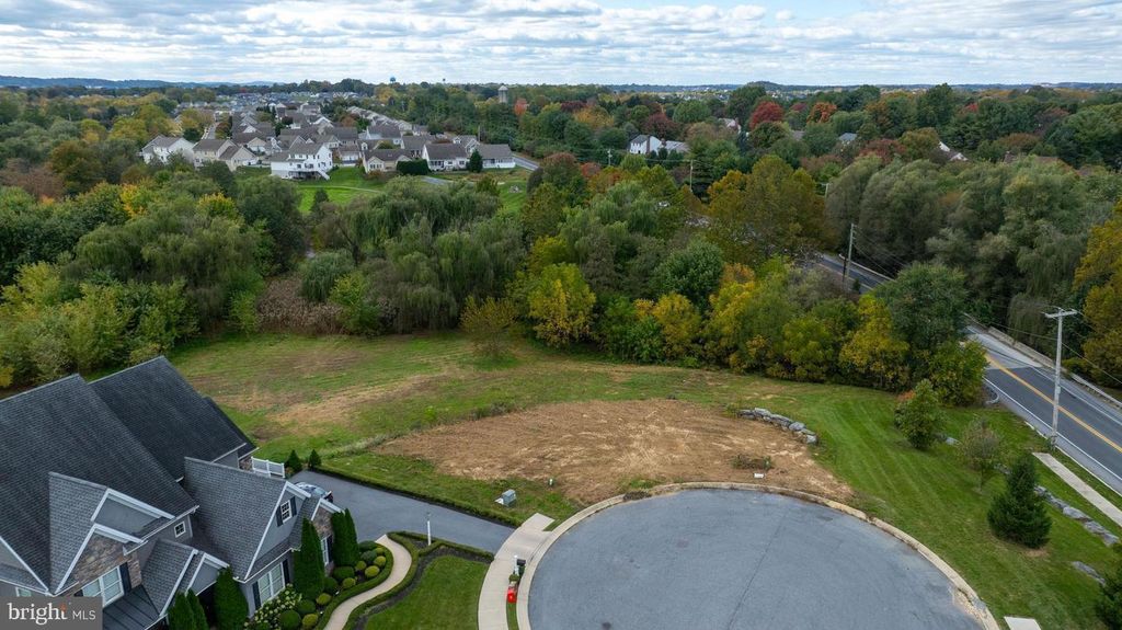 Photo of 398 Fern Lane, LANCASTER, PA 17601 (MLS # PALA2087640)