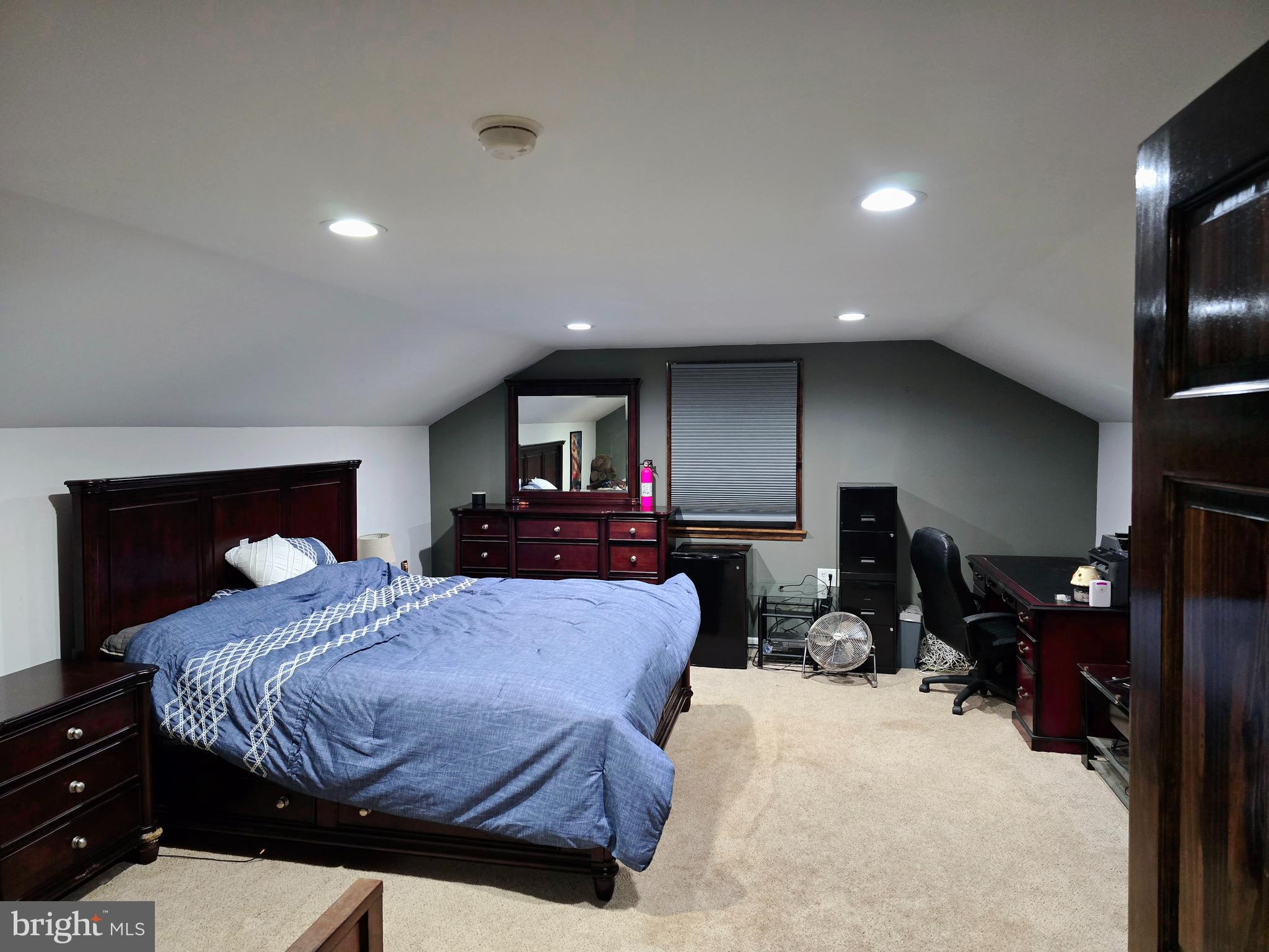 PIGEON HILLS - Residential