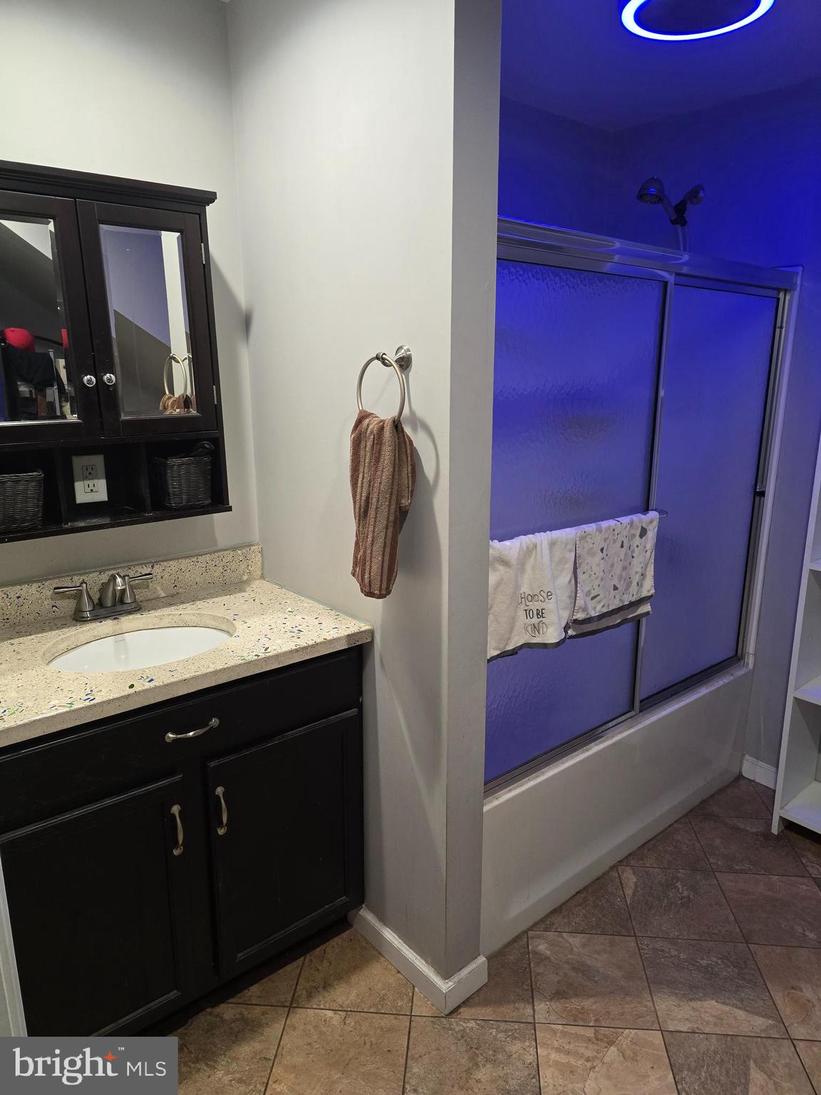 PIGEON HILLS - Residential