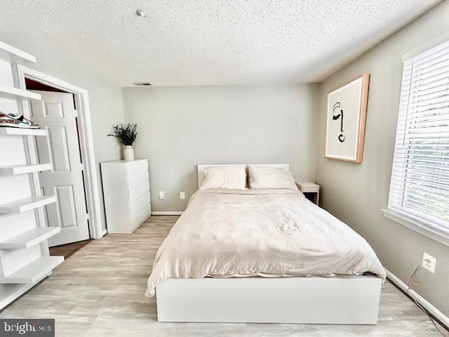 DECOVERLY - Residential Lease