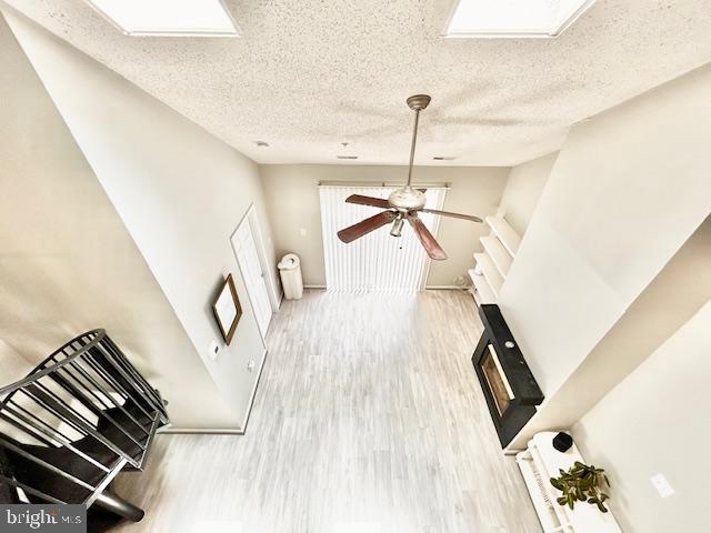 DECOVERLY - Residential Lease