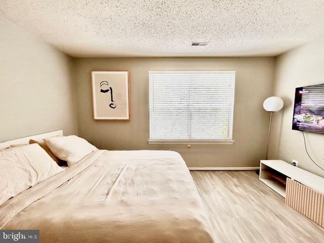 DECOVERLY - Residential Lease