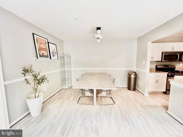 DECOVERLY - Residential Lease