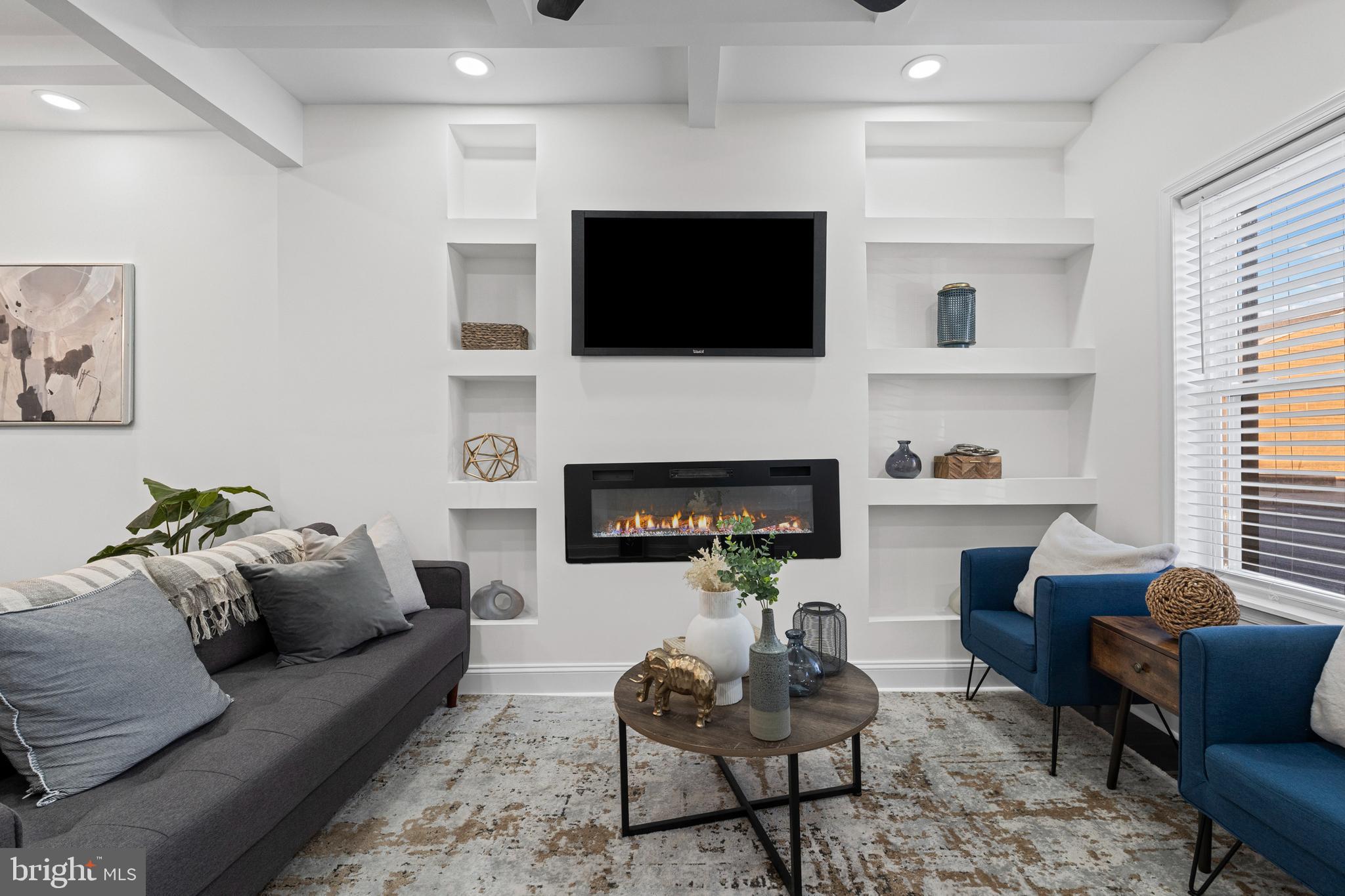 GAY STREET - Residential