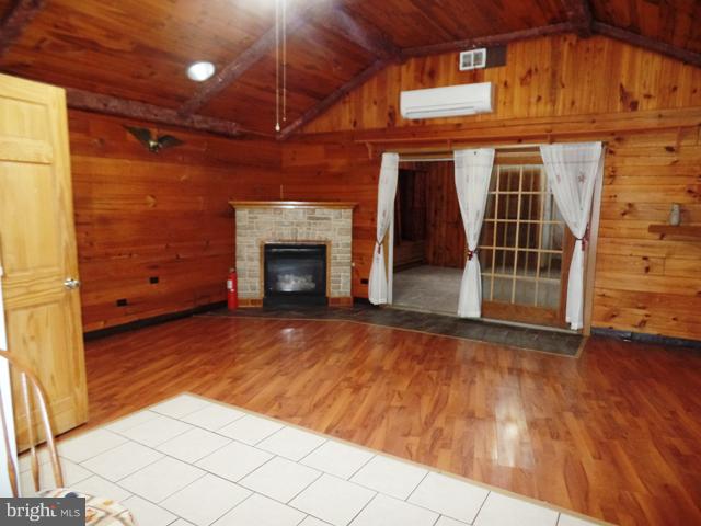 FARRIS ORCHARD - Residential