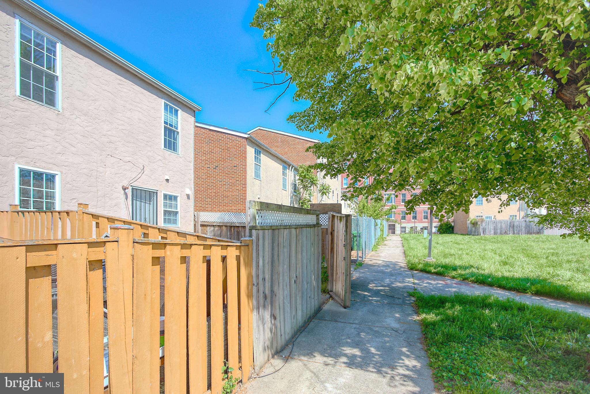 ASHLAND MEWS - Residential