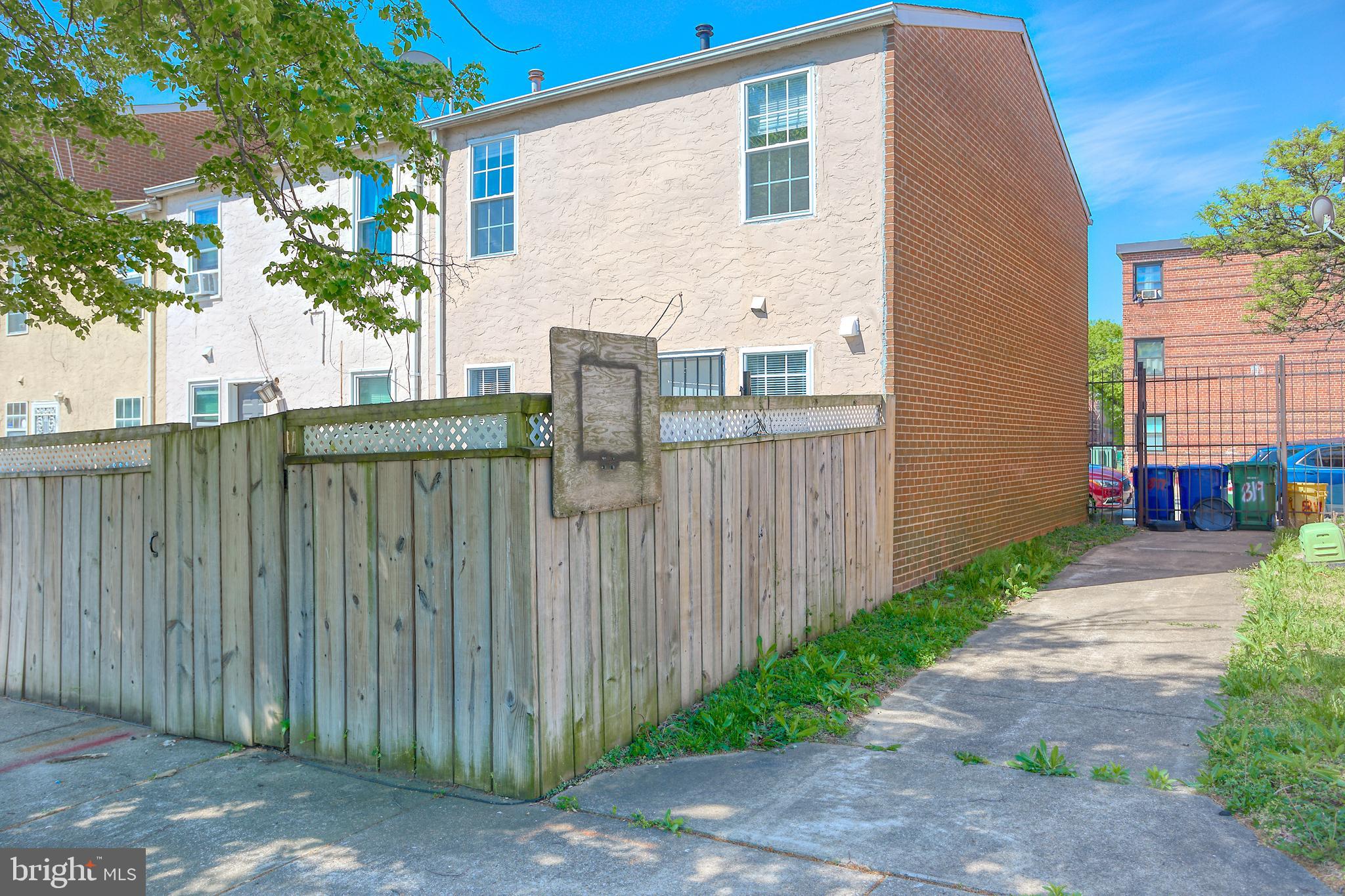 ASHLAND MEWS - Residential