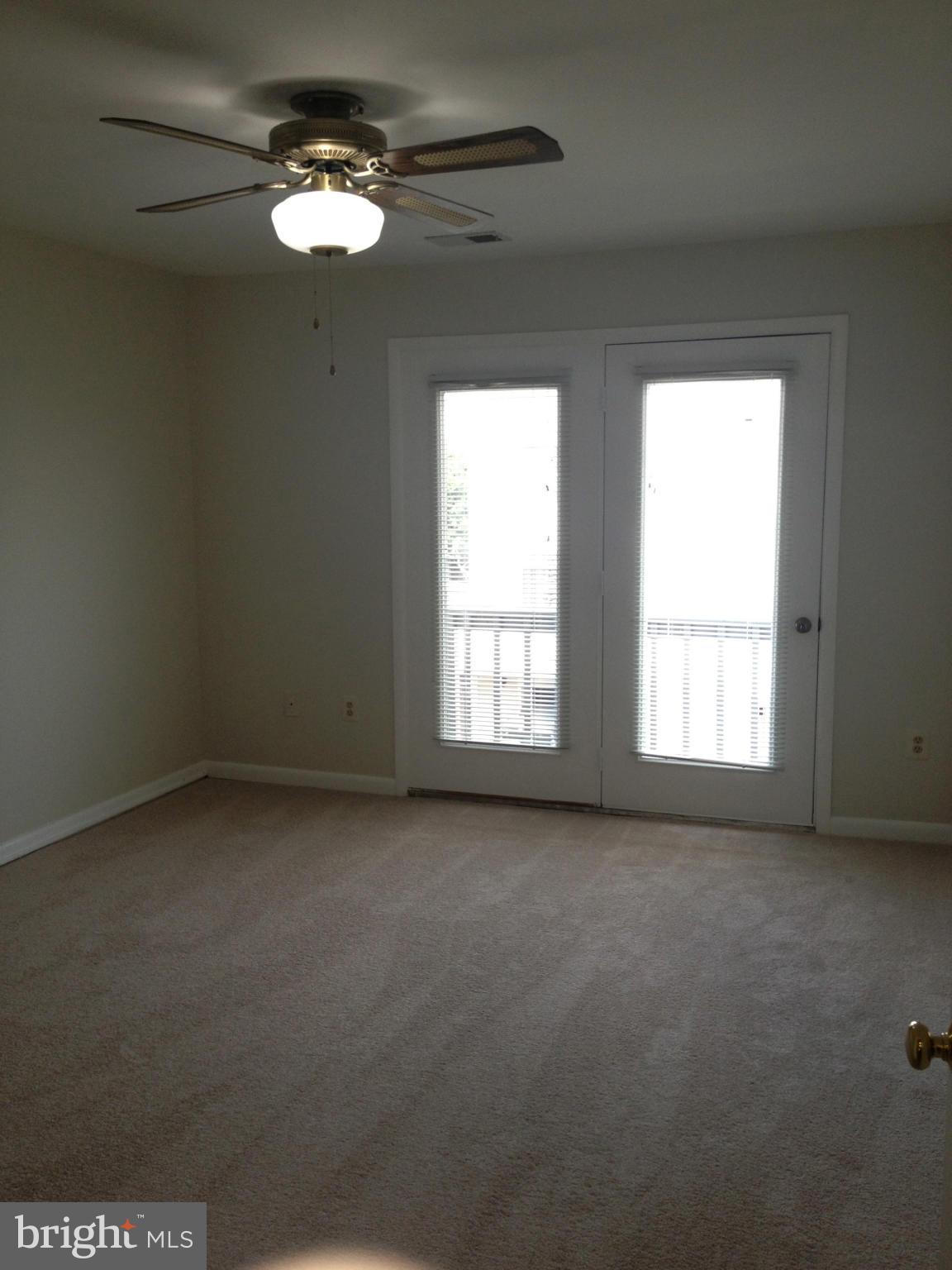 ASHBURN VILLAGE - Residential Lease