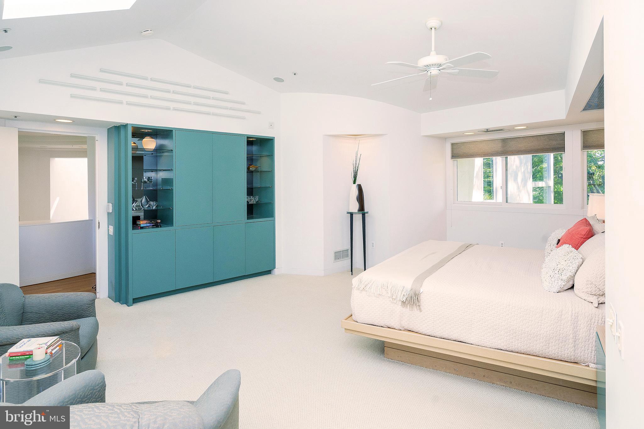 COUNTRY CLUB ESTS - Residential