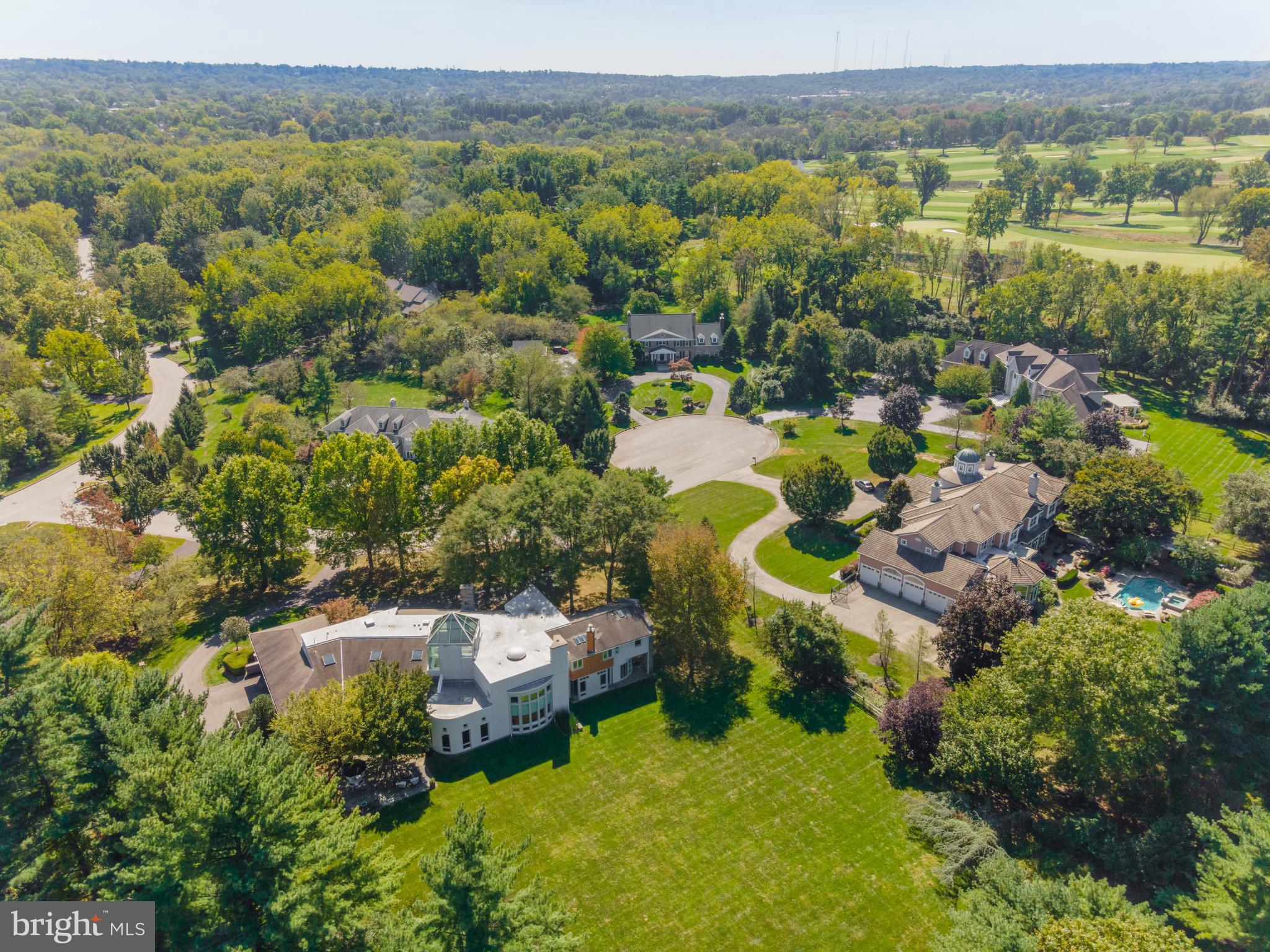 COUNTRY CLUB ESTS - Residential