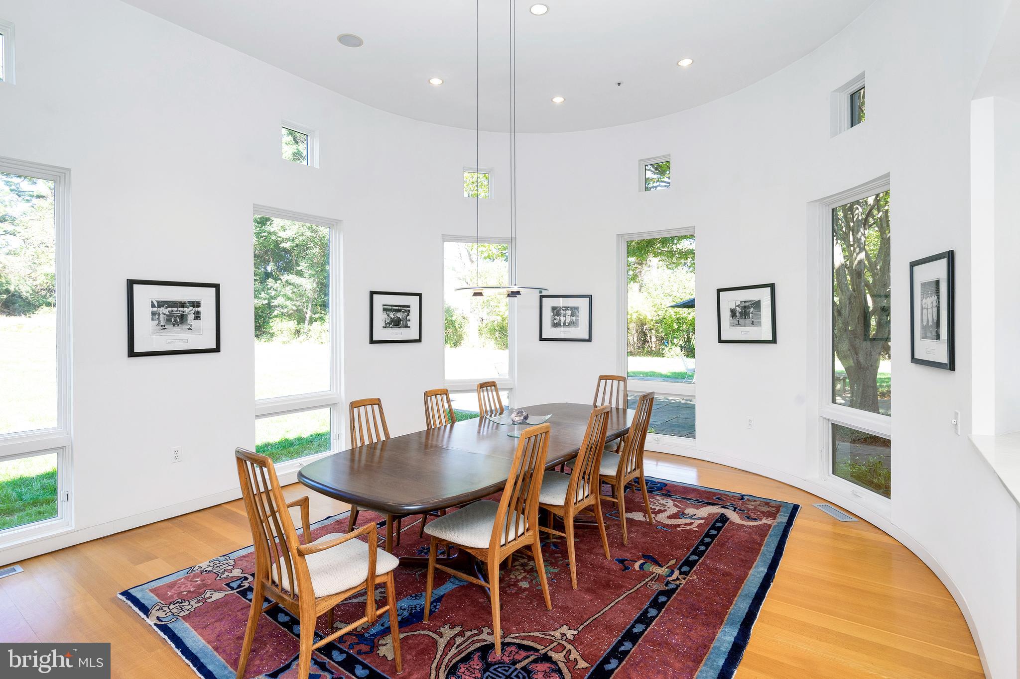 COUNTRY CLUB ESTS - Residential