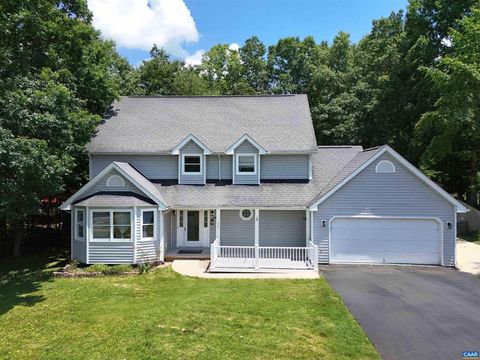 172 BEAGLE GAP RUN WAYNESBORO VA 22980