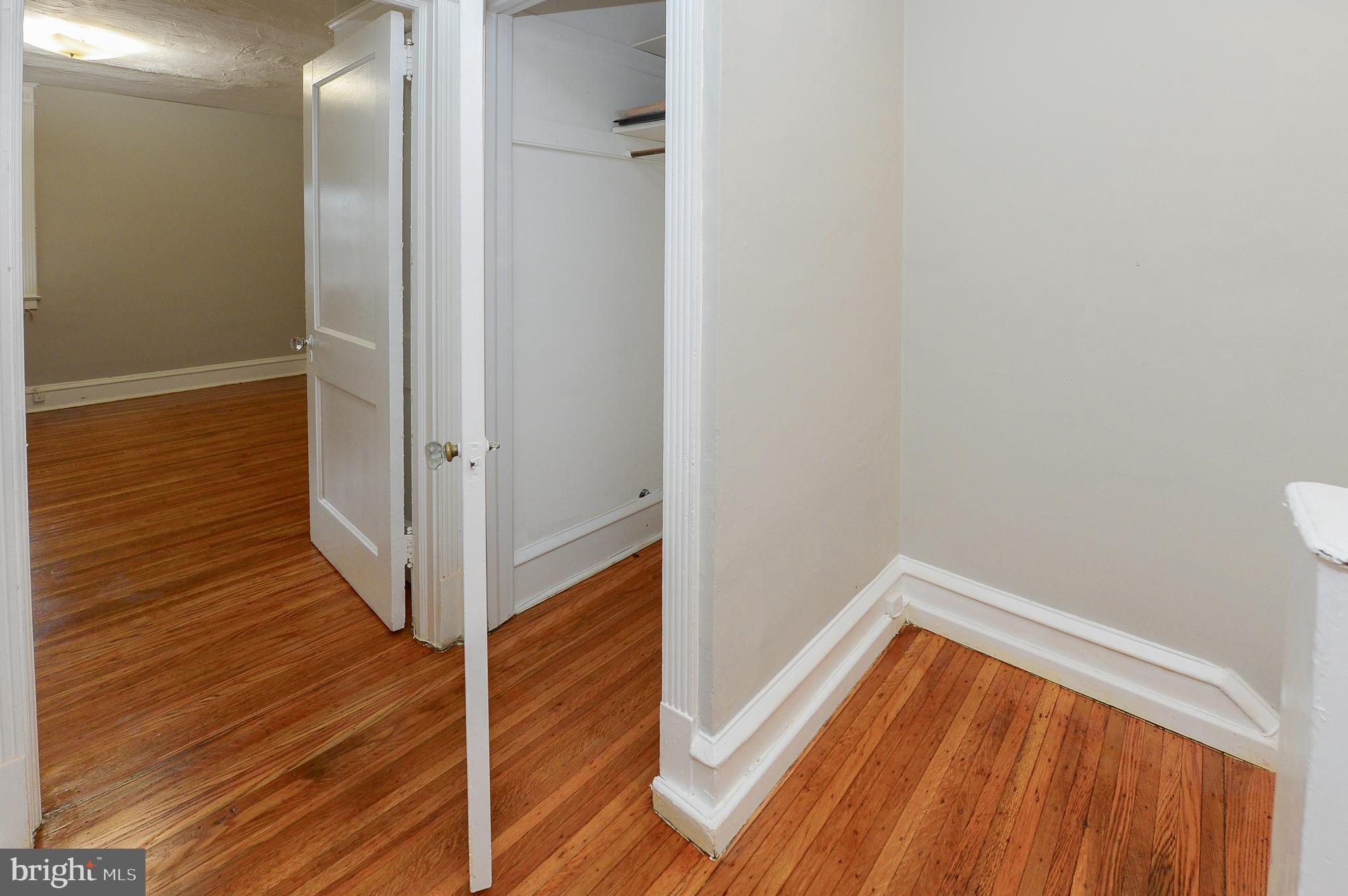 EAST FALLS - Residential