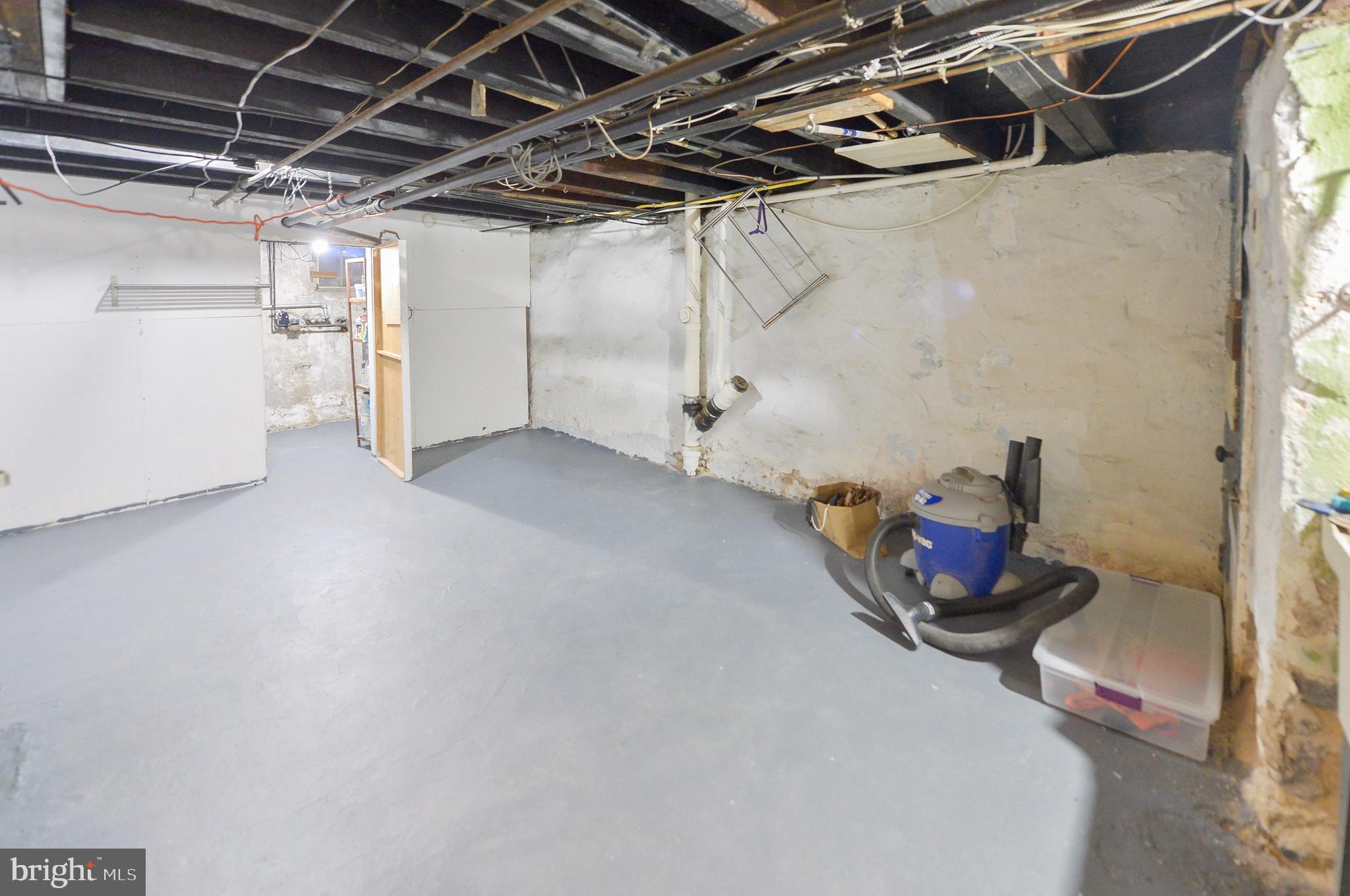 EAST FALLS - Residential