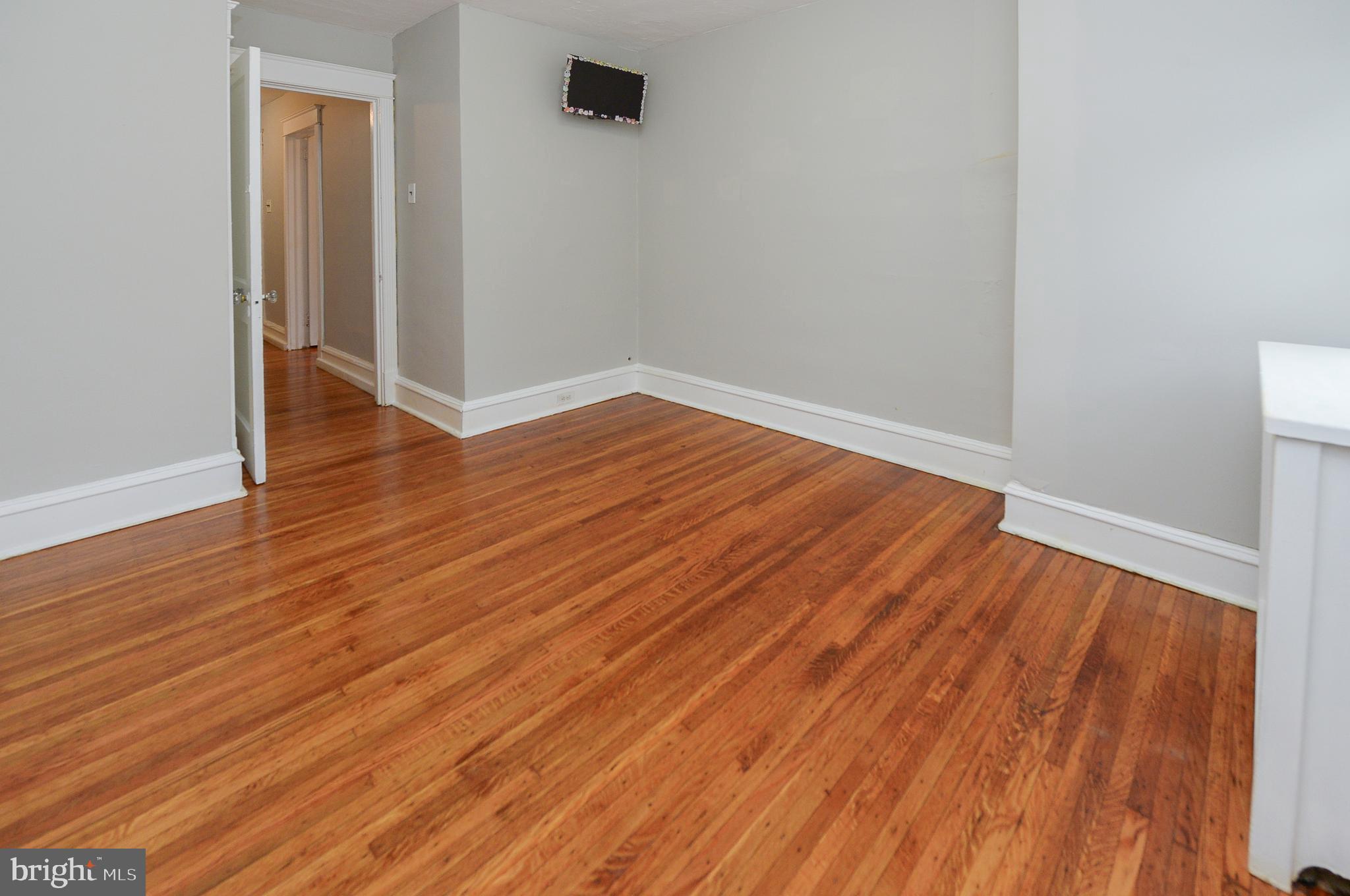 EAST FALLS - Residential